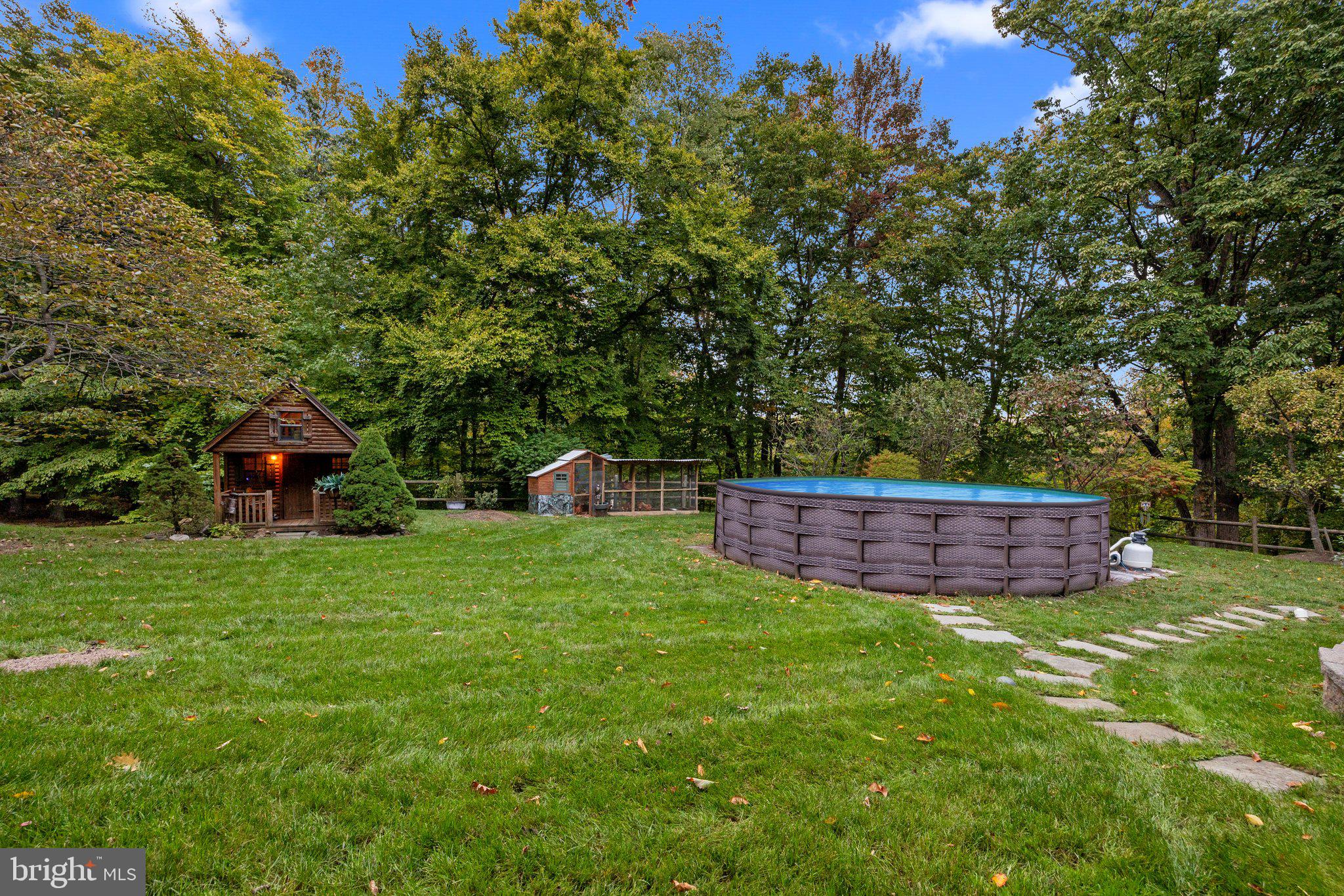 HUNTINGDON VALLEY - Residential