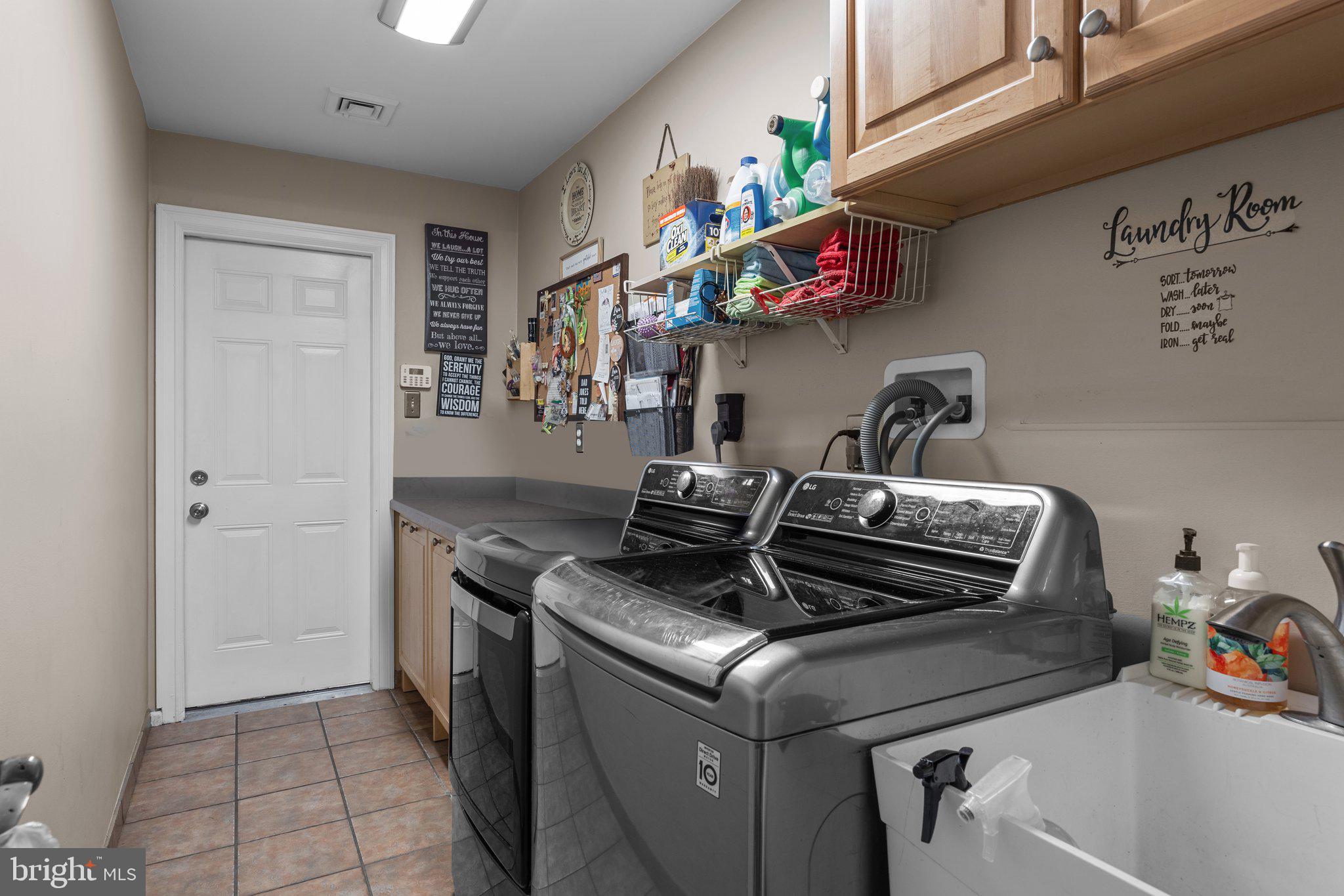 HUNTINGDON VALLEY - Residential
