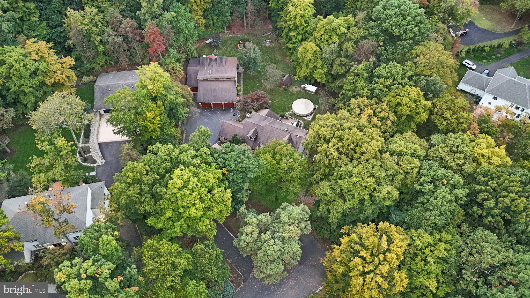 HUNTINGDON VALLEY - Residential
