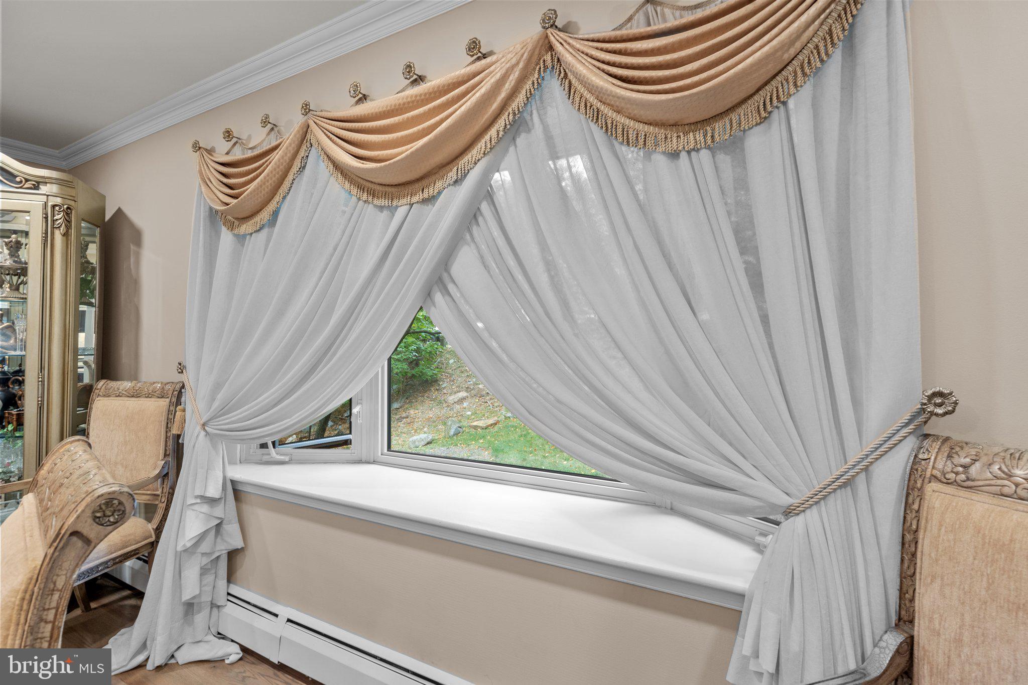 HUNTINGDON VALLEY - Residential