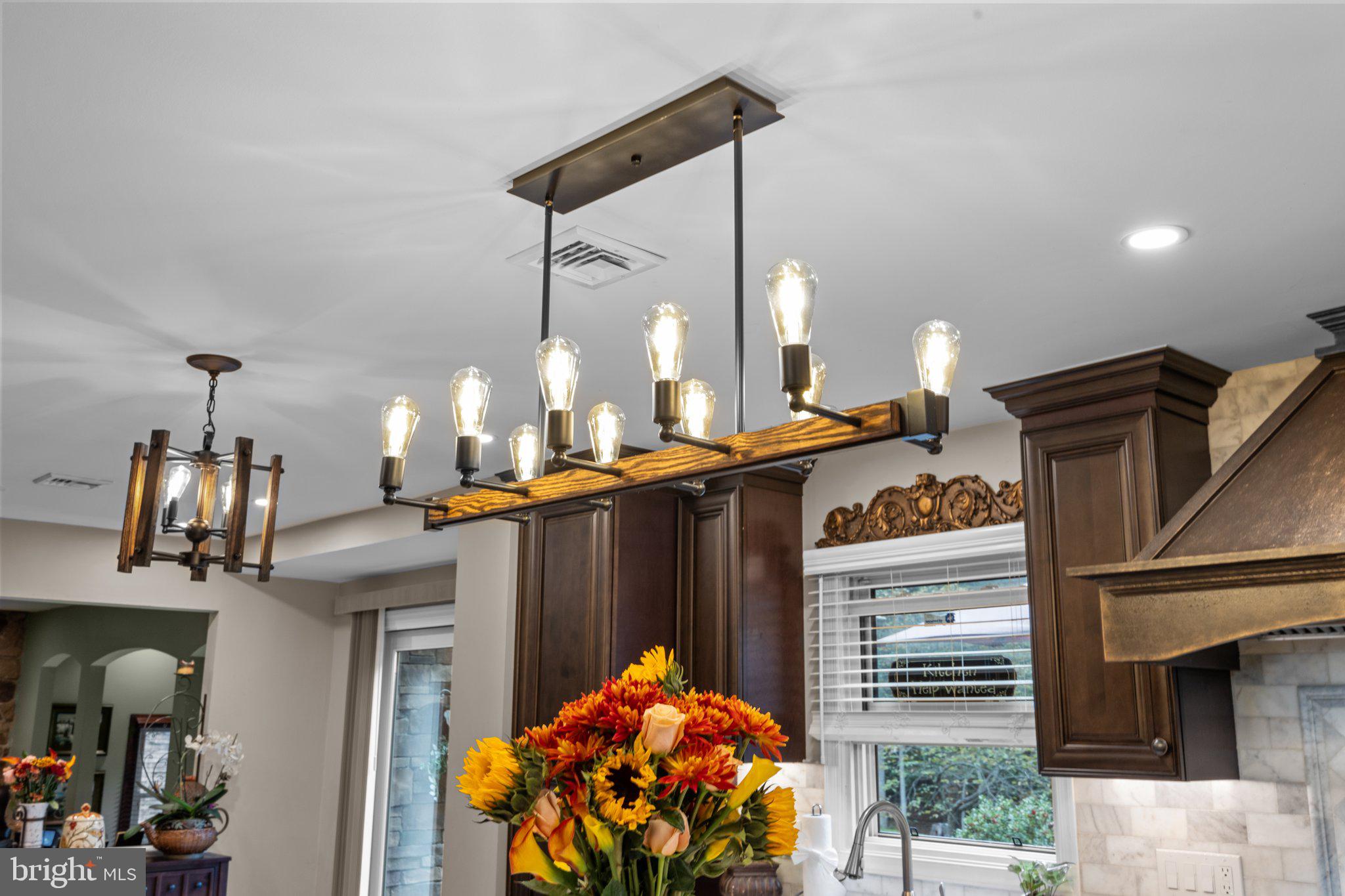 HUNTINGDON VALLEY - Residential