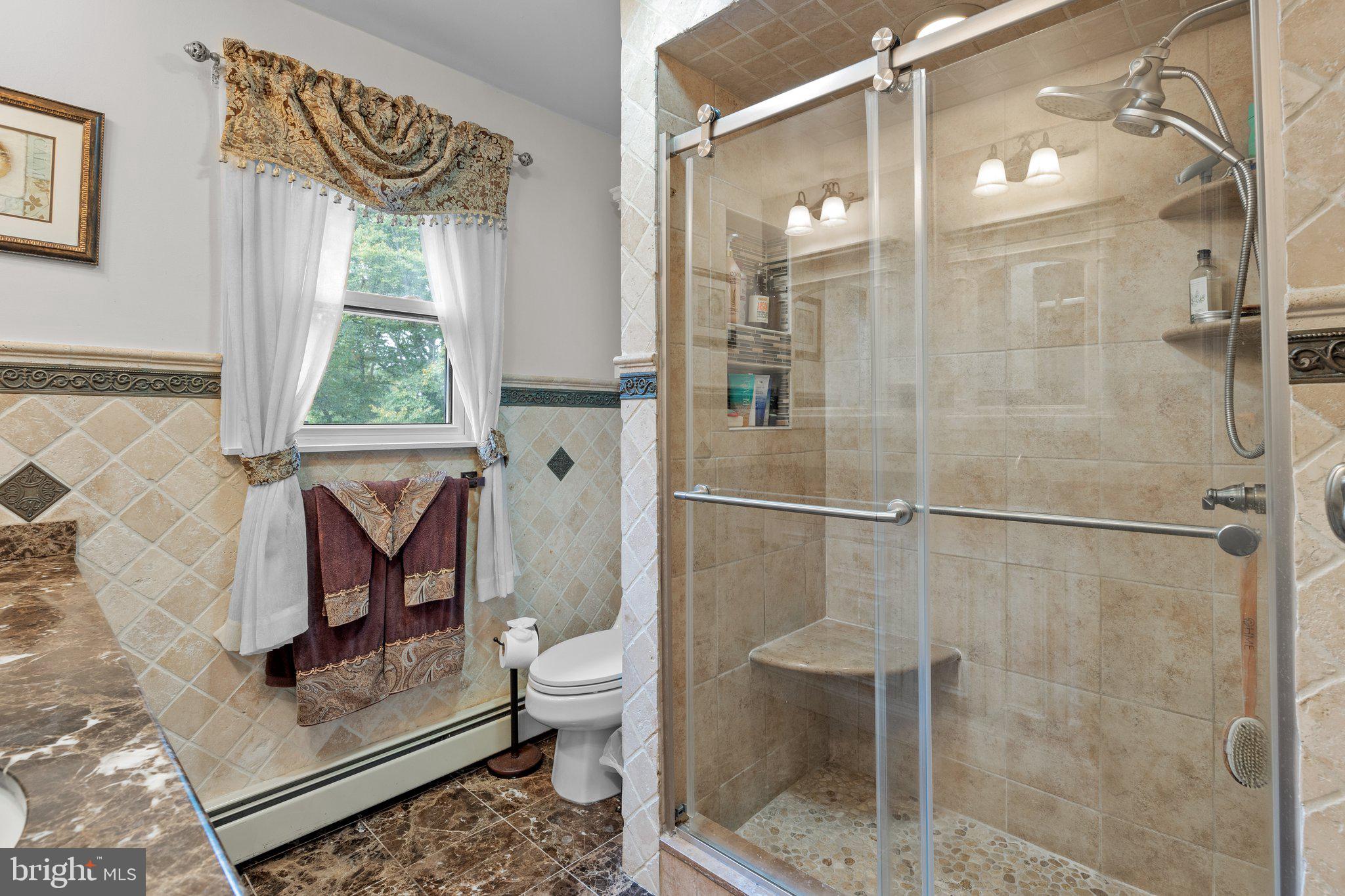 HUNTINGDON VALLEY - Residential