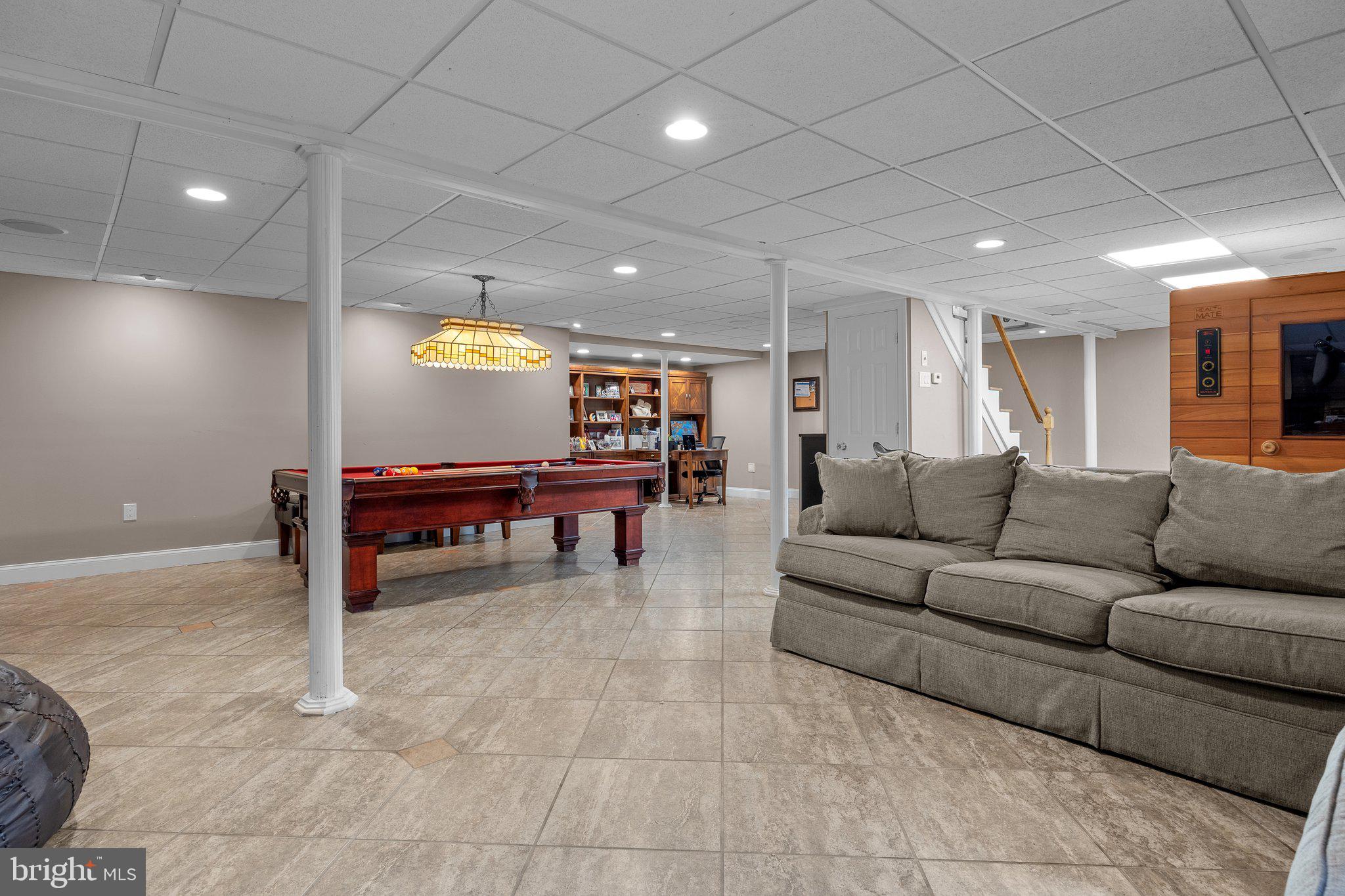 HUNTINGDON VALLEY - Residential