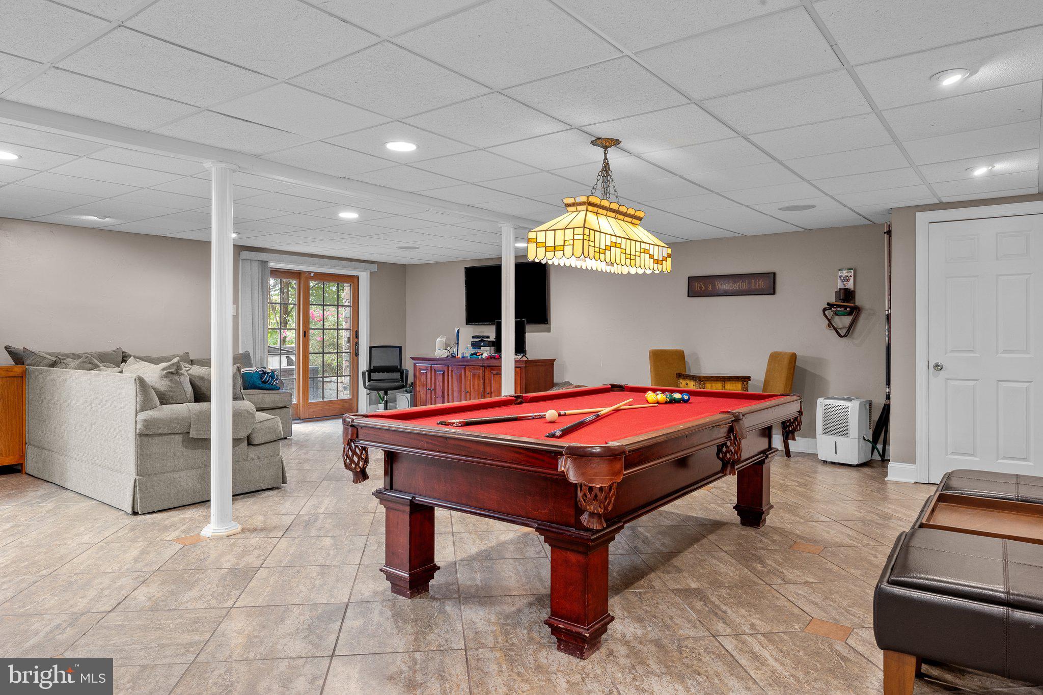 HUNTINGDON VALLEY - Residential