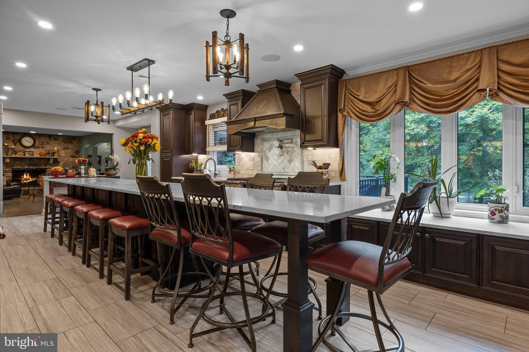 HUNTINGDON VALLEY - Residential