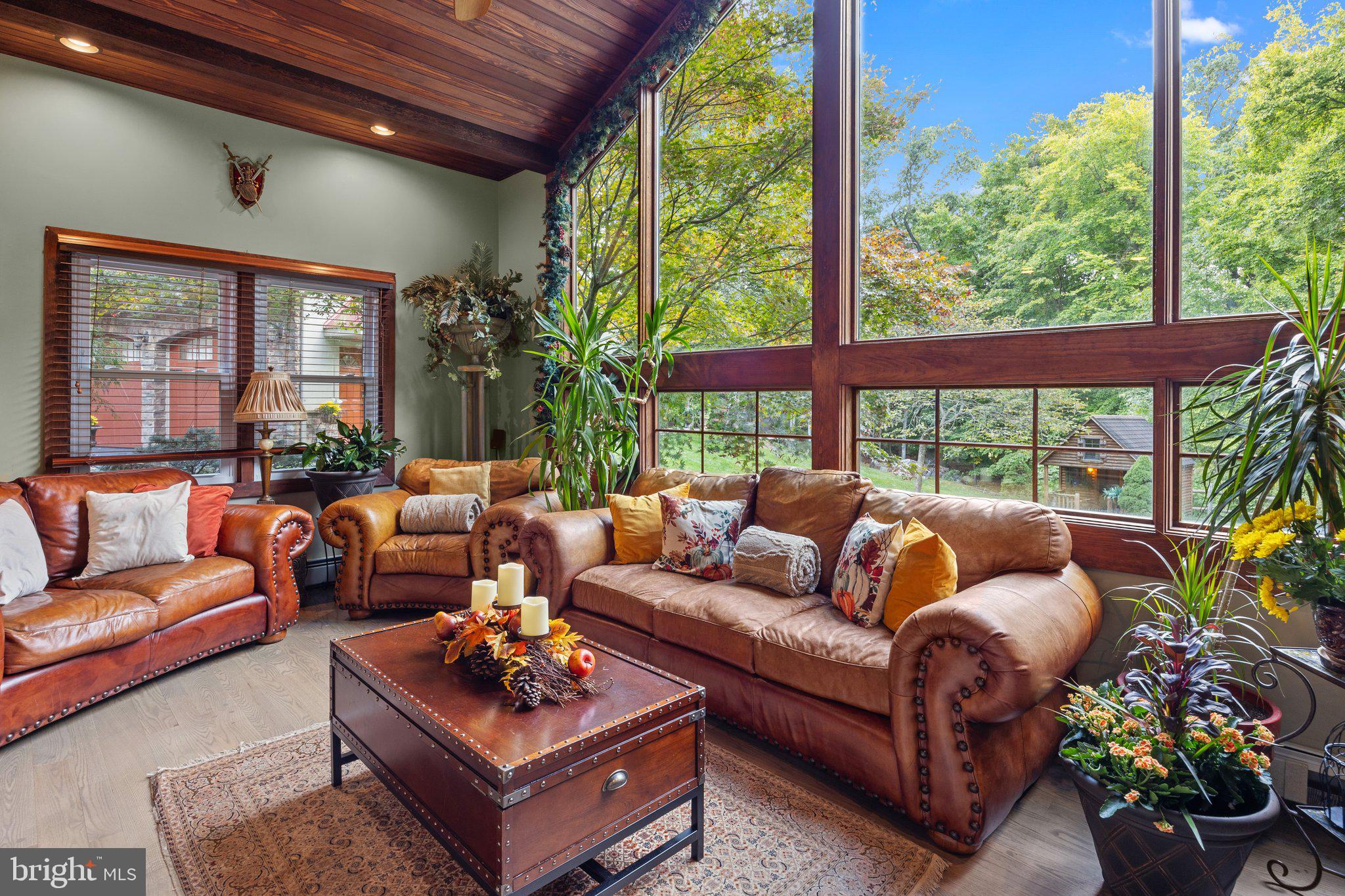 HUNTINGDON VALLEY - Residential