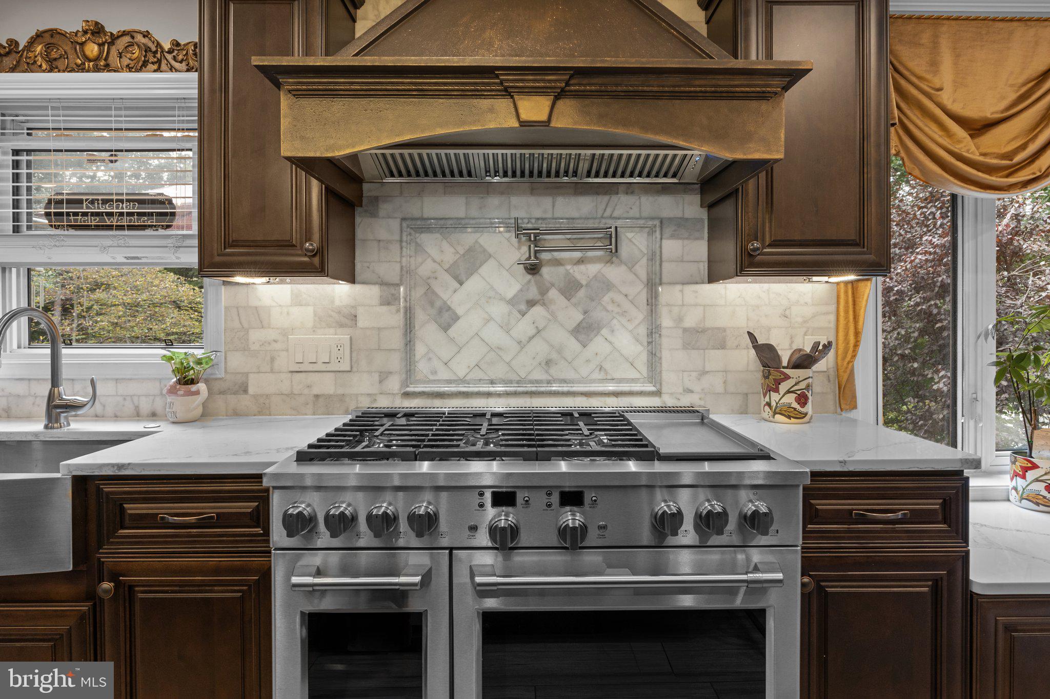 HUNTINGDON VALLEY - Residential