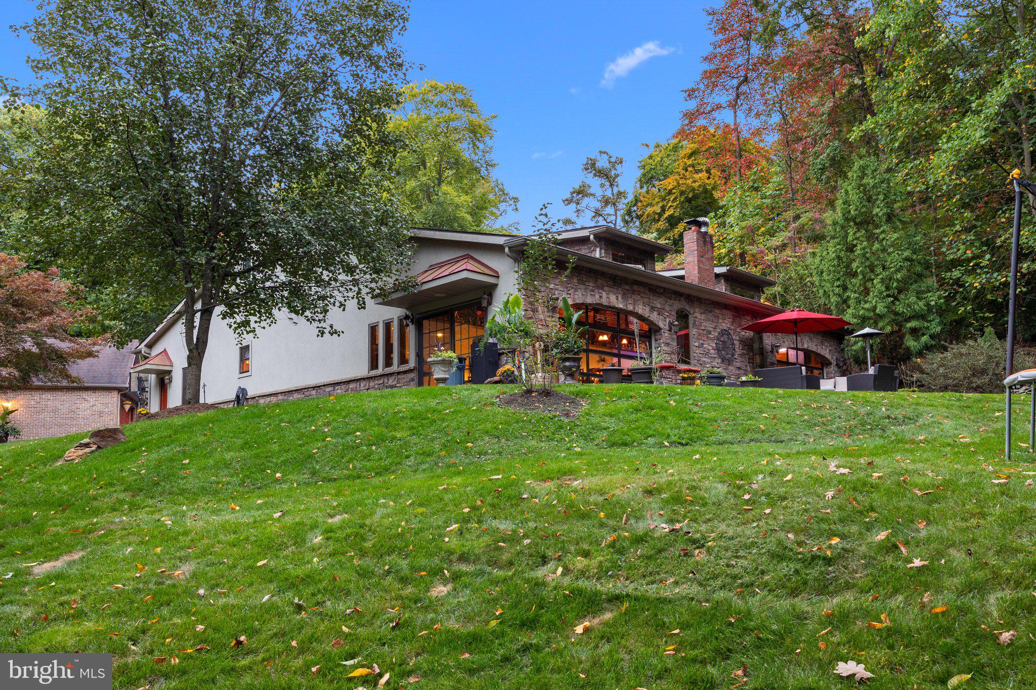 HUNTINGDON VALLEY - Residential