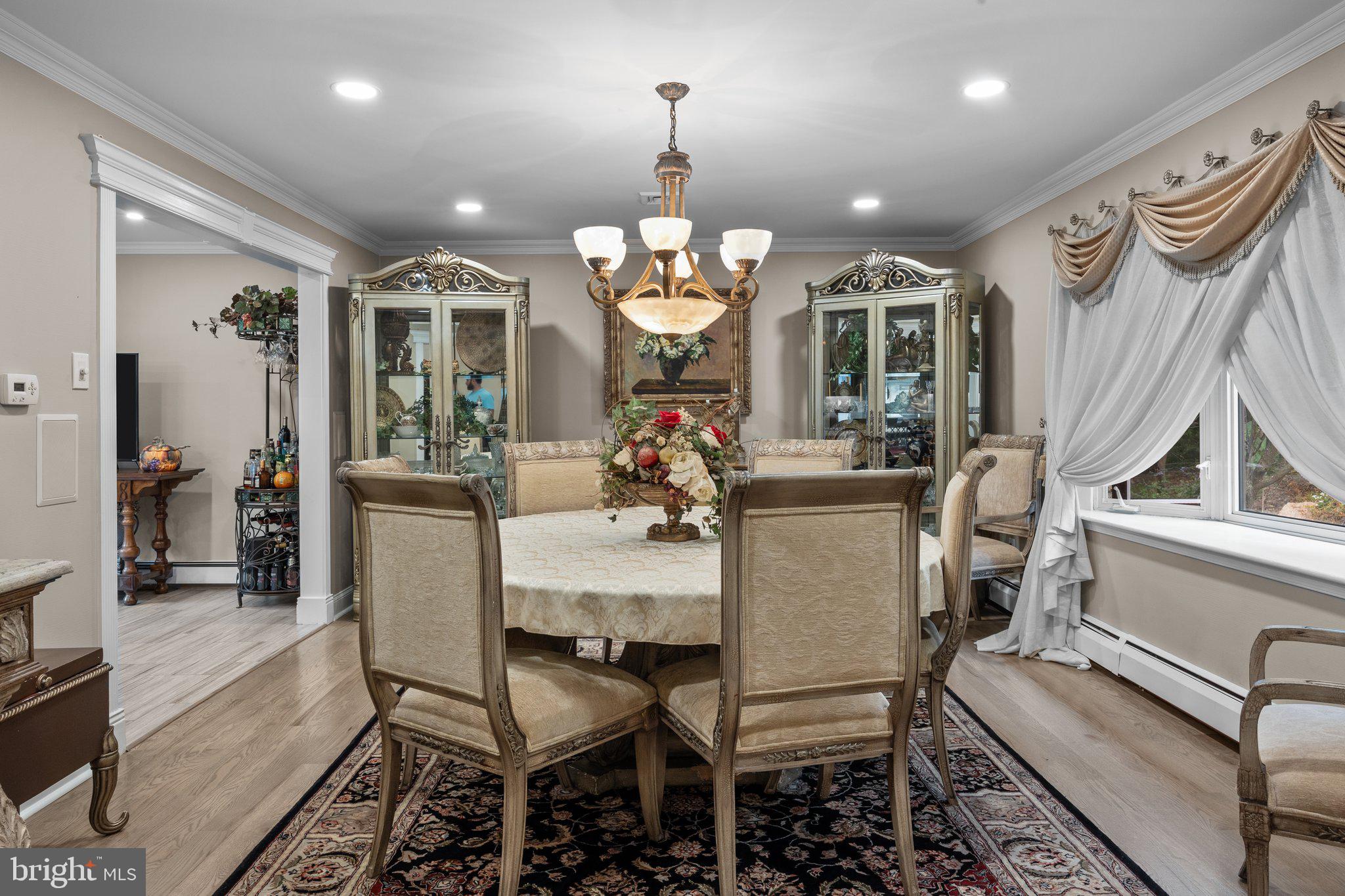 HUNTINGDON VALLEY - Residential