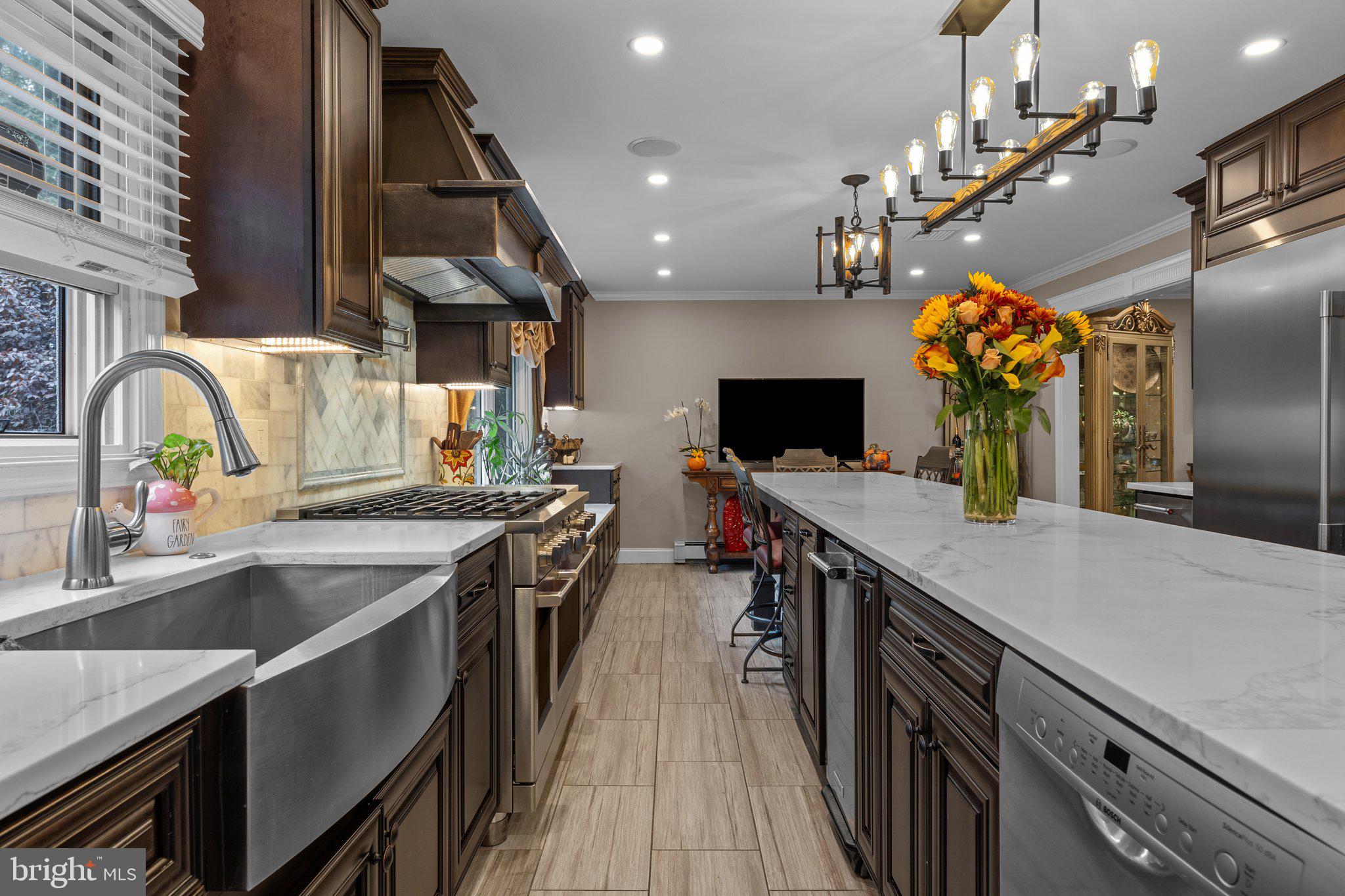 HUNTINGDON VALLEY - Residential