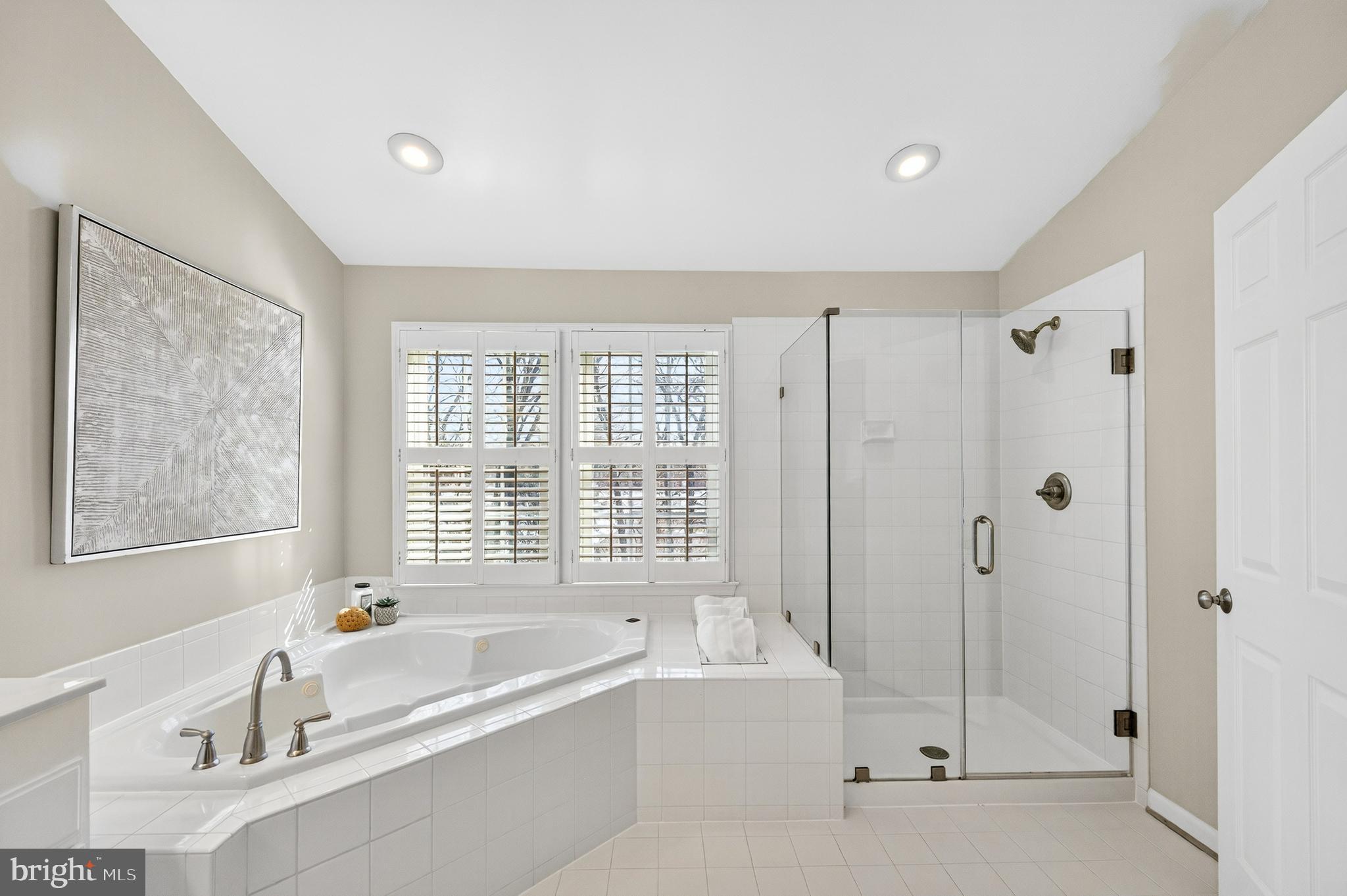 COURTHOUSE WOODS - Residential