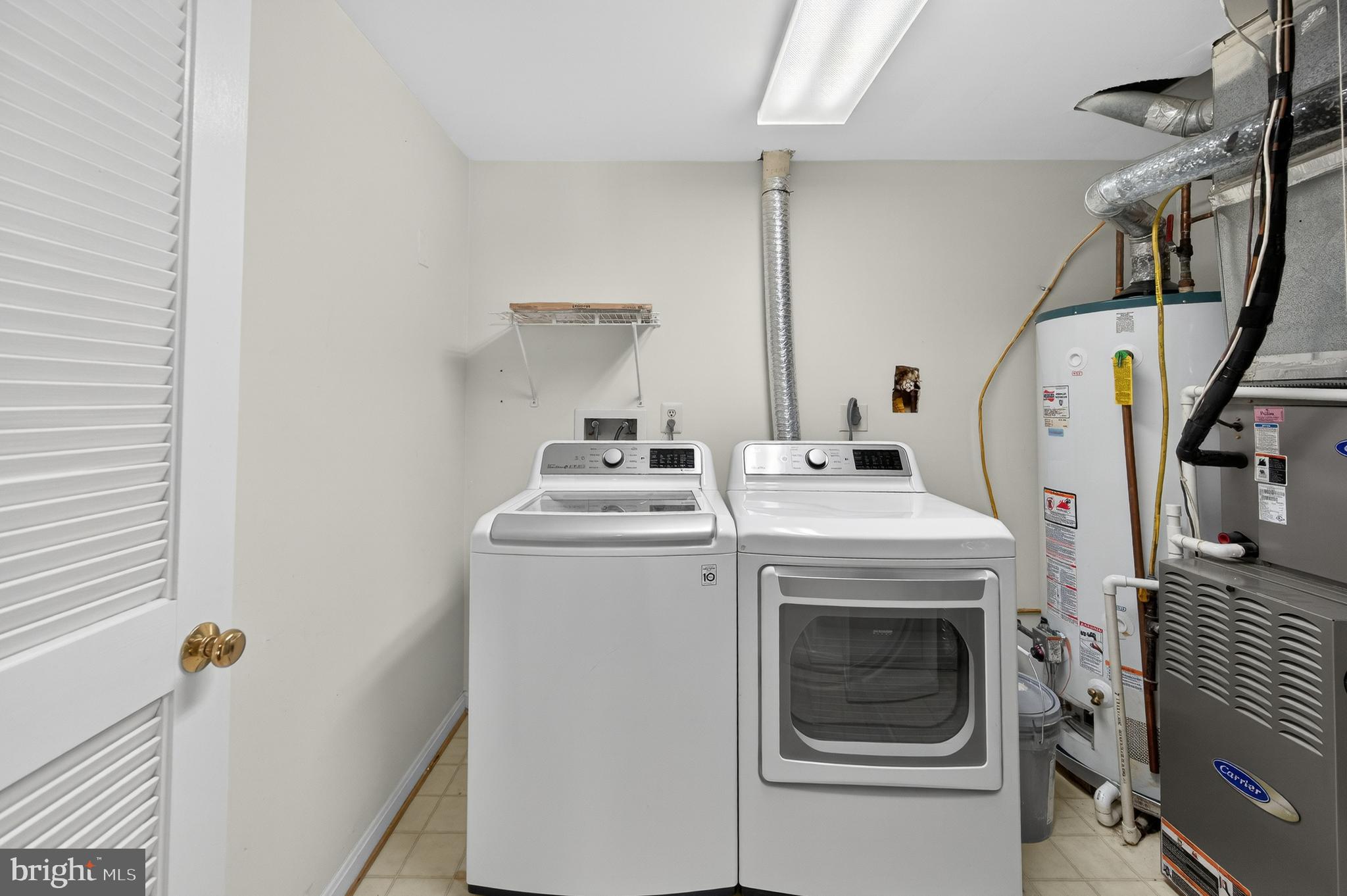 COURTHOUSE WOODS - Residential