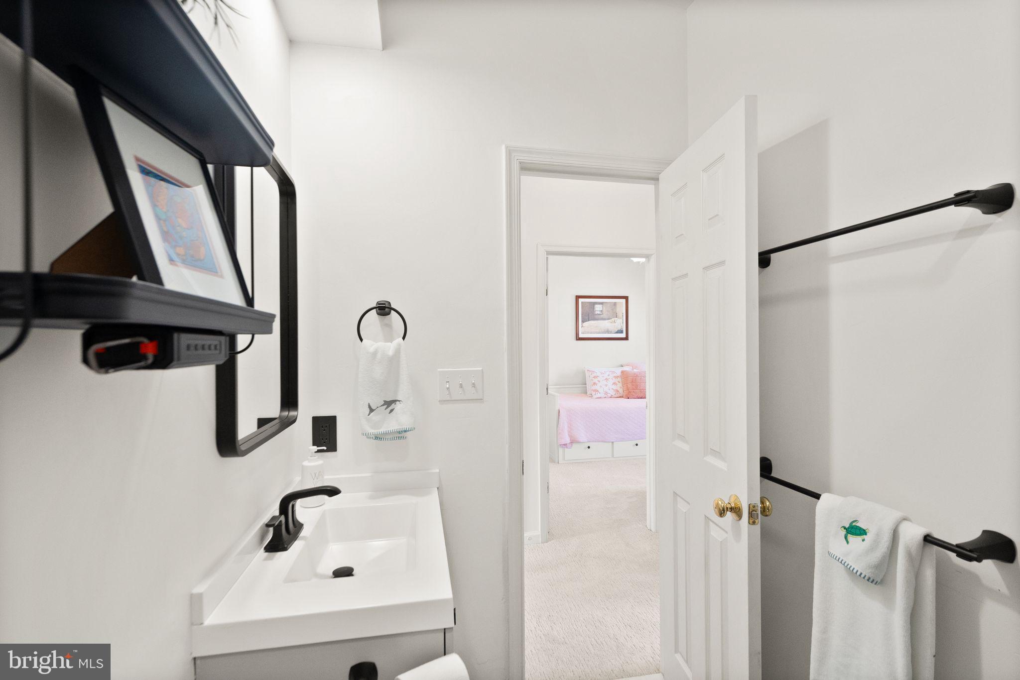 EDWARDS LANDING - Residential