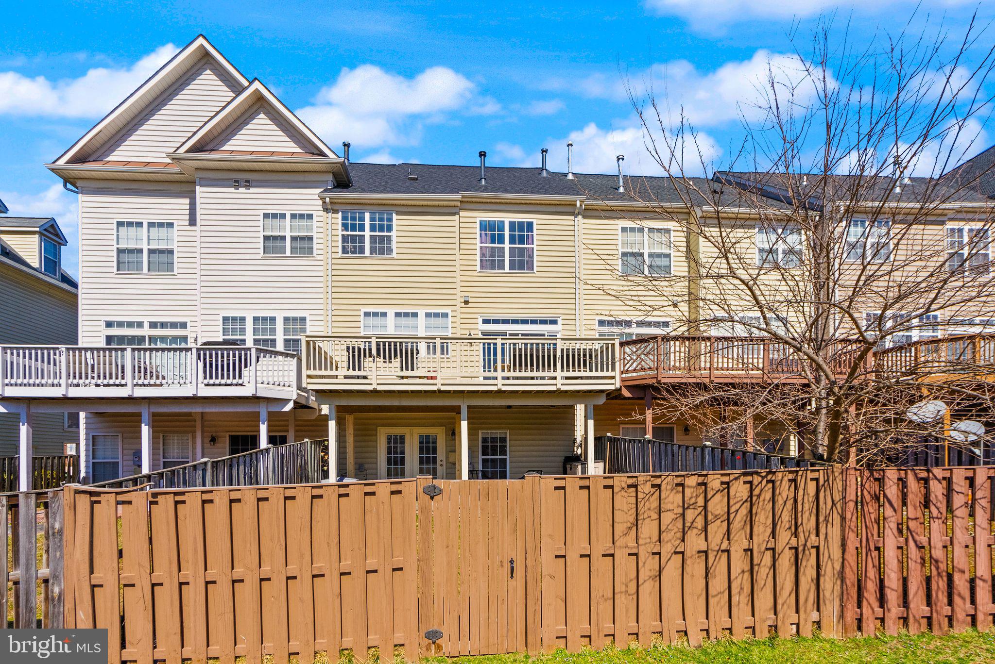 EDWARDS LANDING - Residential