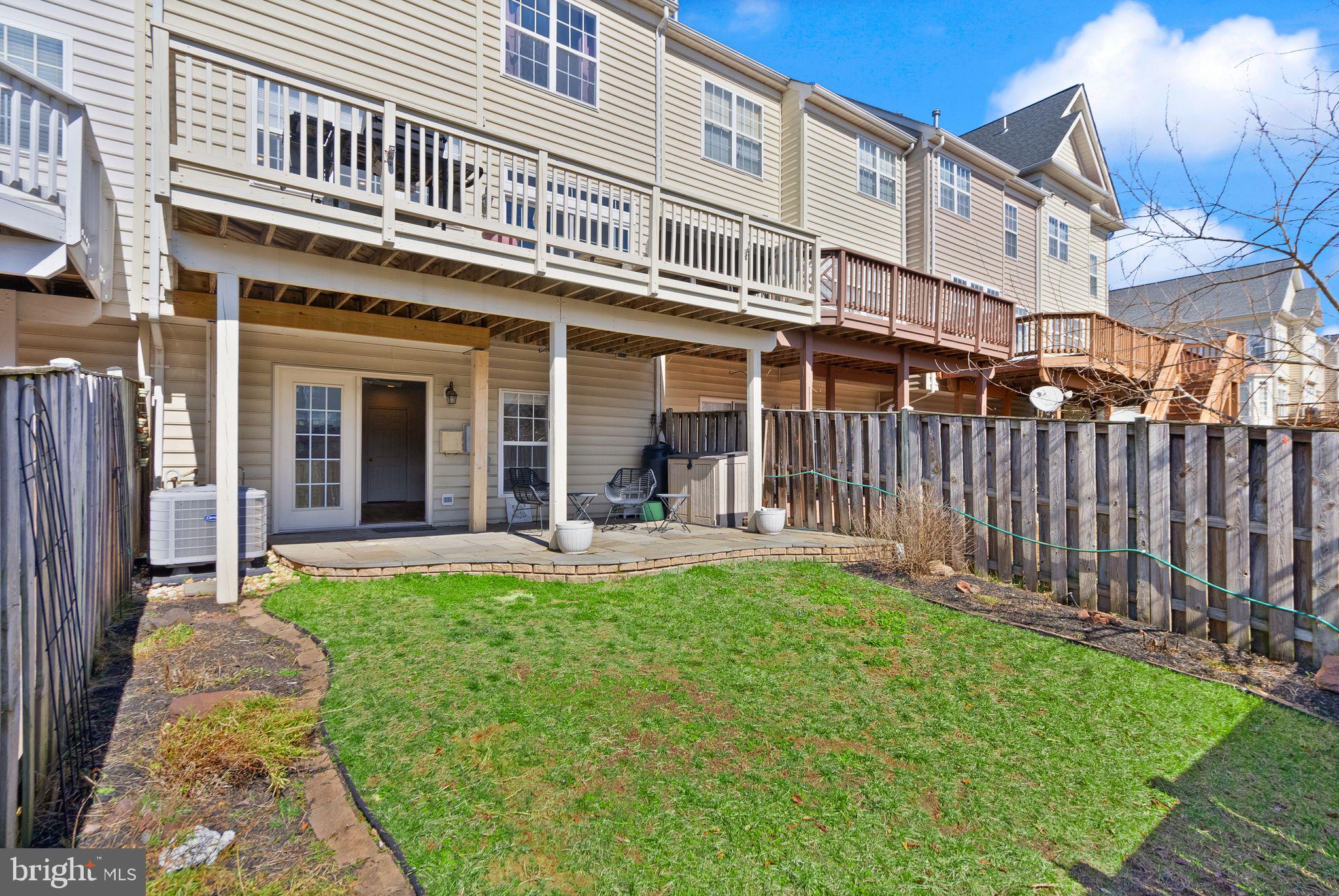 EDWARDS LANDING - Residential