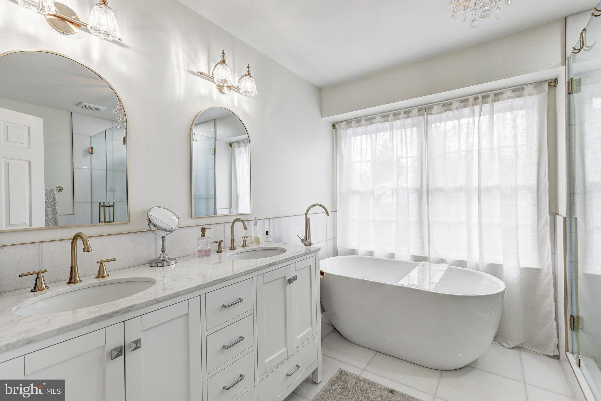 GREENE TREE - Residential