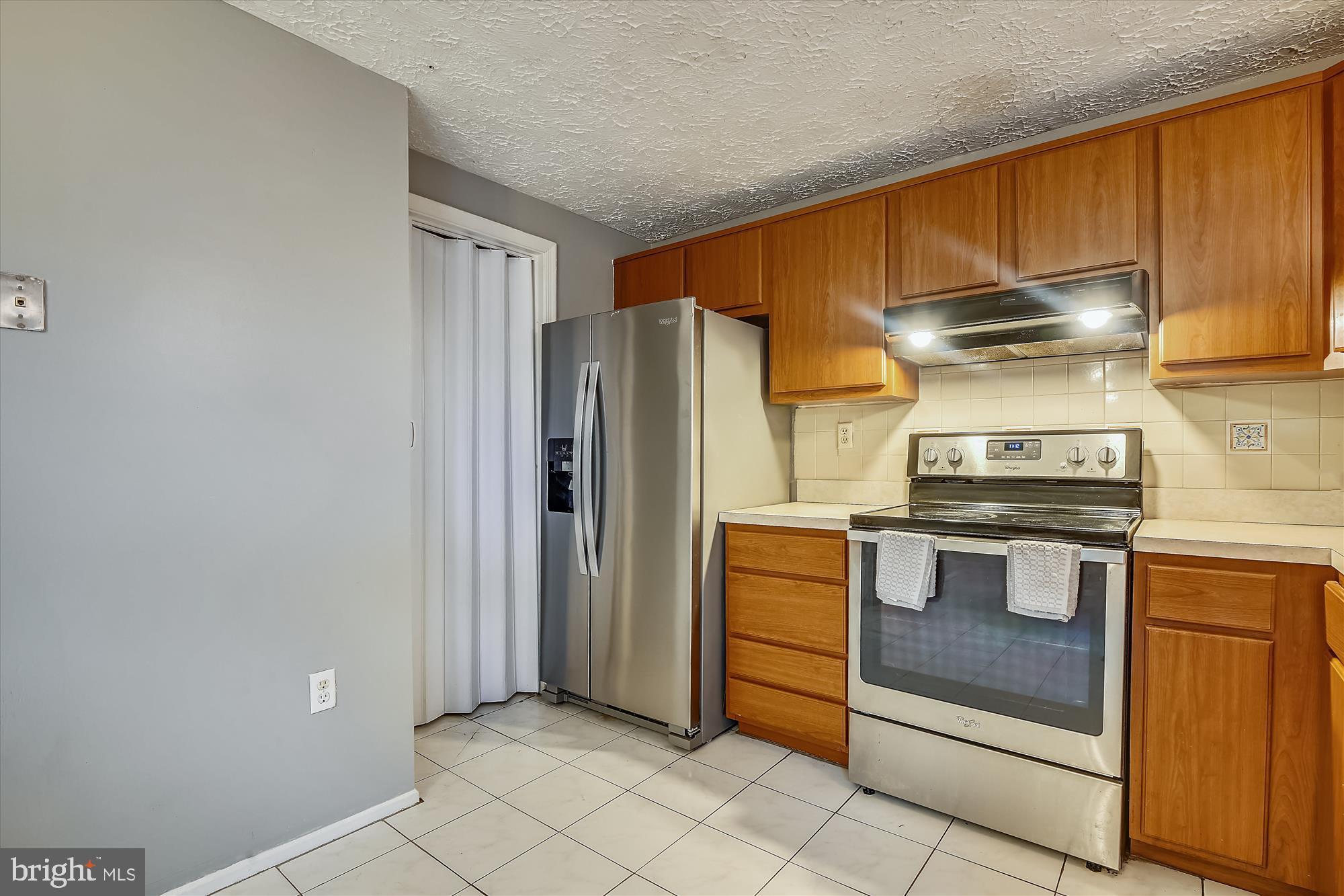 CLINTON PLAZA TOWNHOUSES - Residential