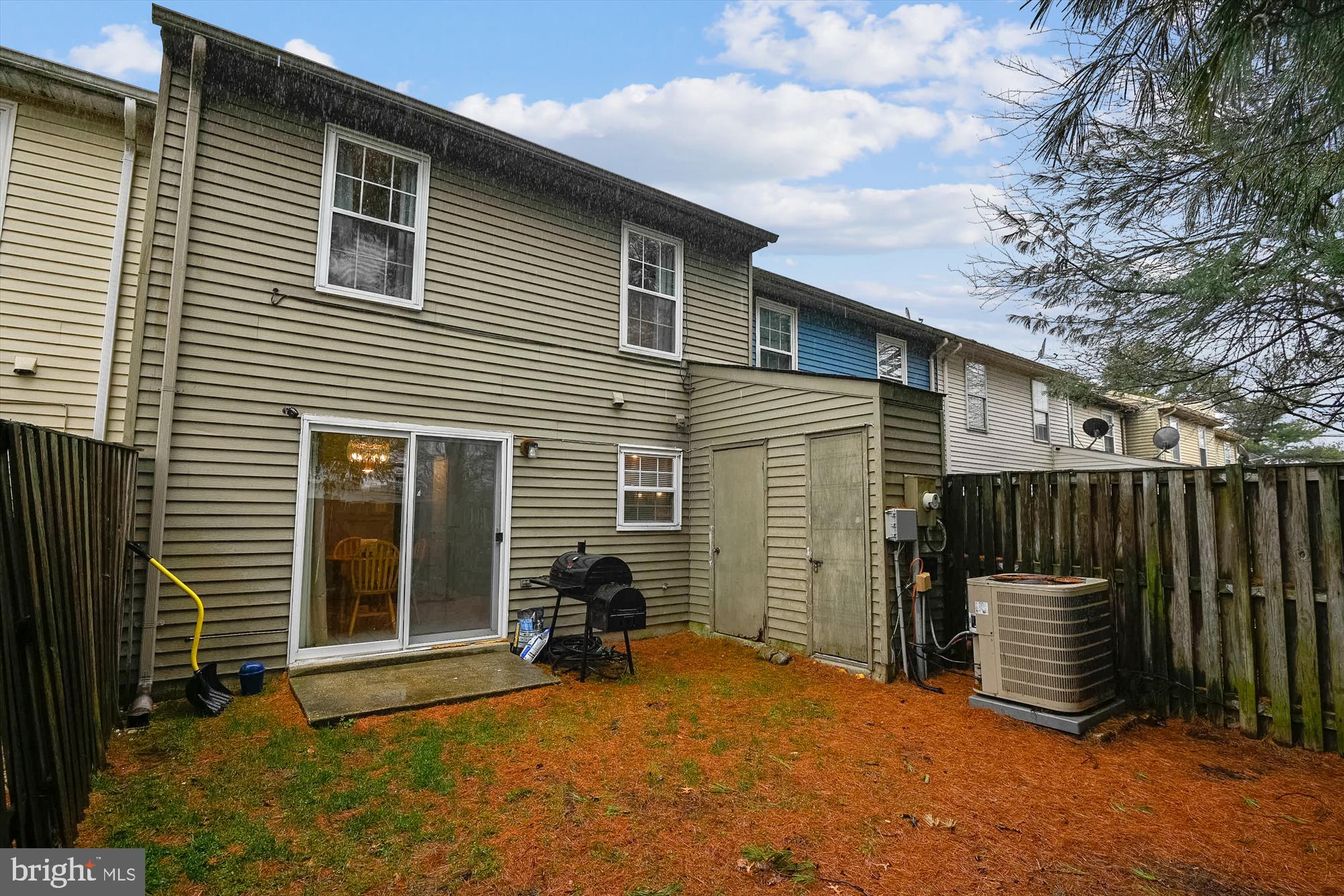 CLINTON PLAZA TOWNHOUSES - Residential