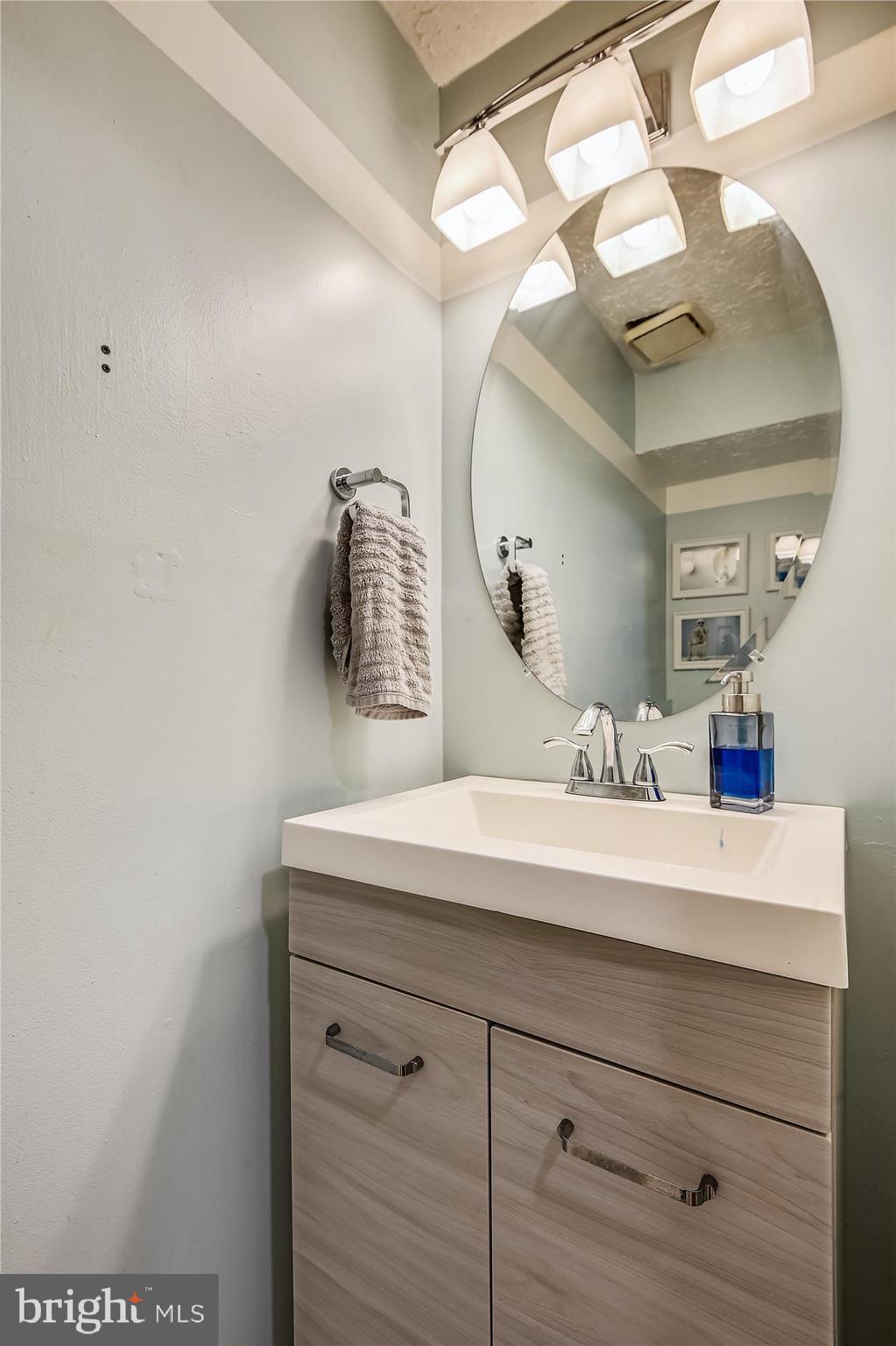 CLINTON PLAZA TOWNHOUSES - Residential