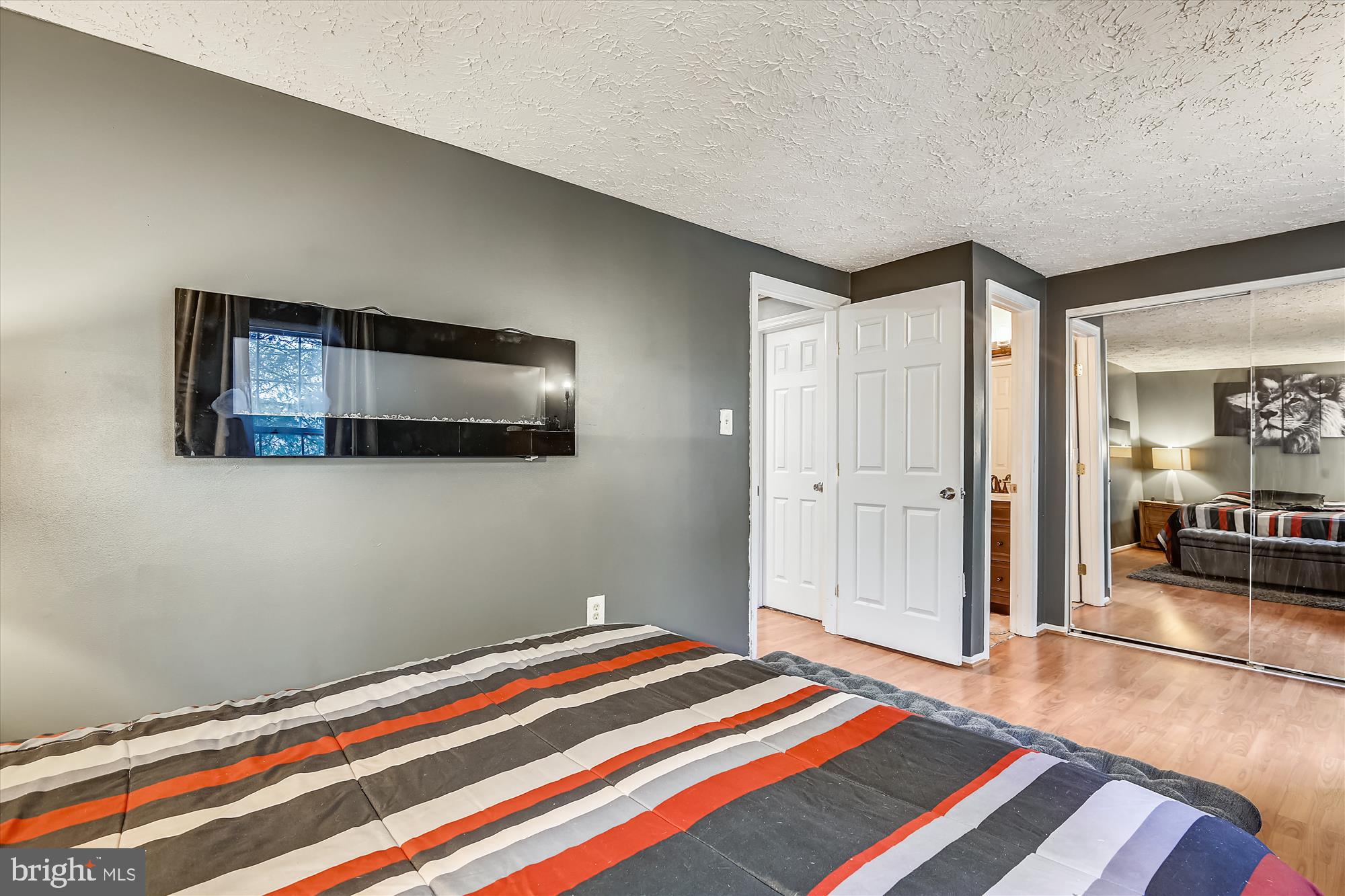 CLINTON PLAZA TOWNHOUSES - Residential