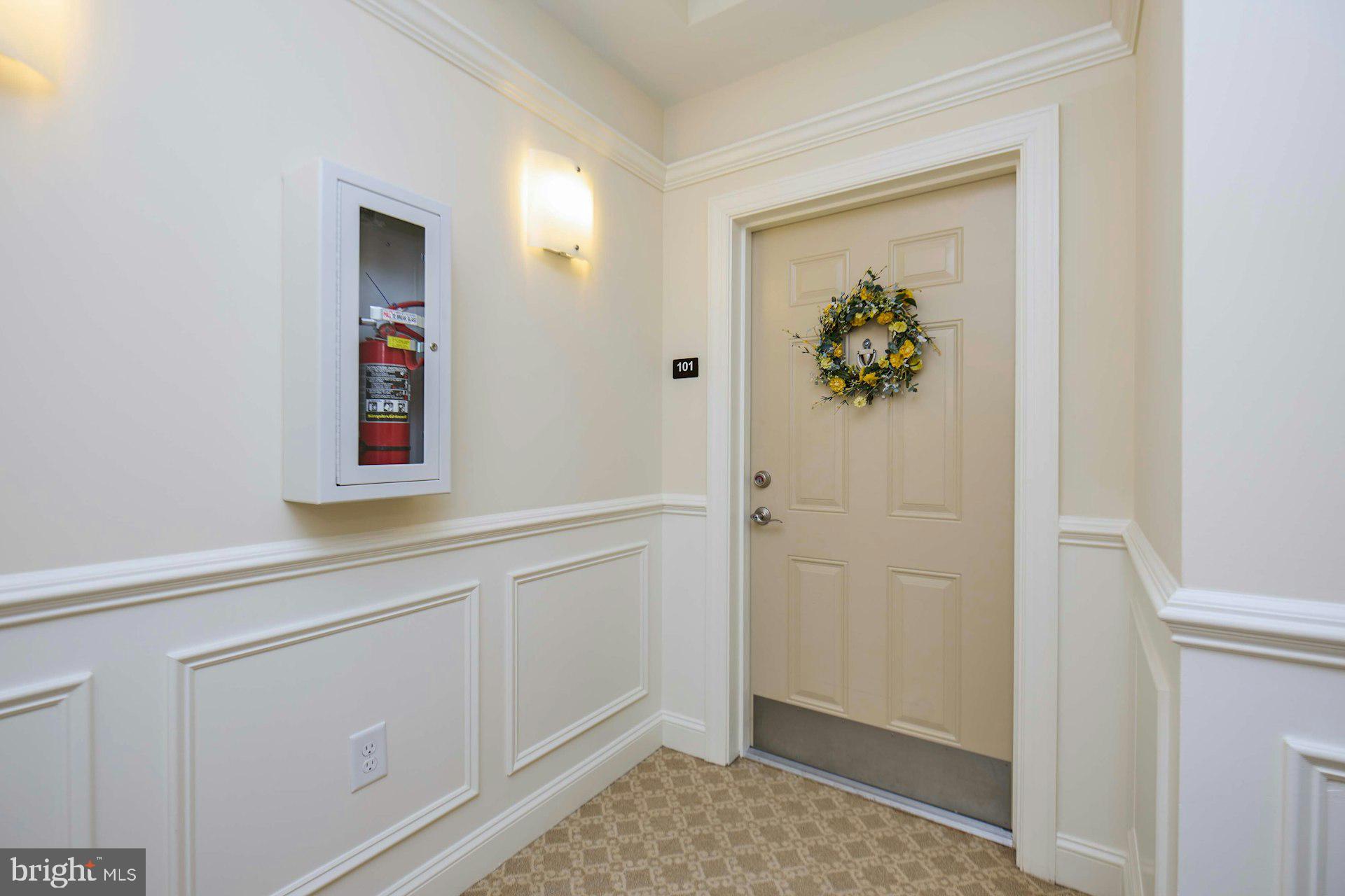 15211 ROYAL CREST DRIVE 101
