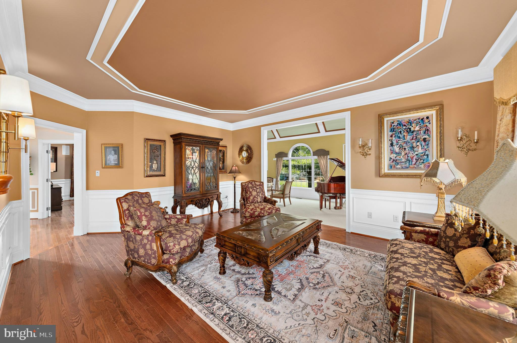 WOODSIDE ESTATES - Residential