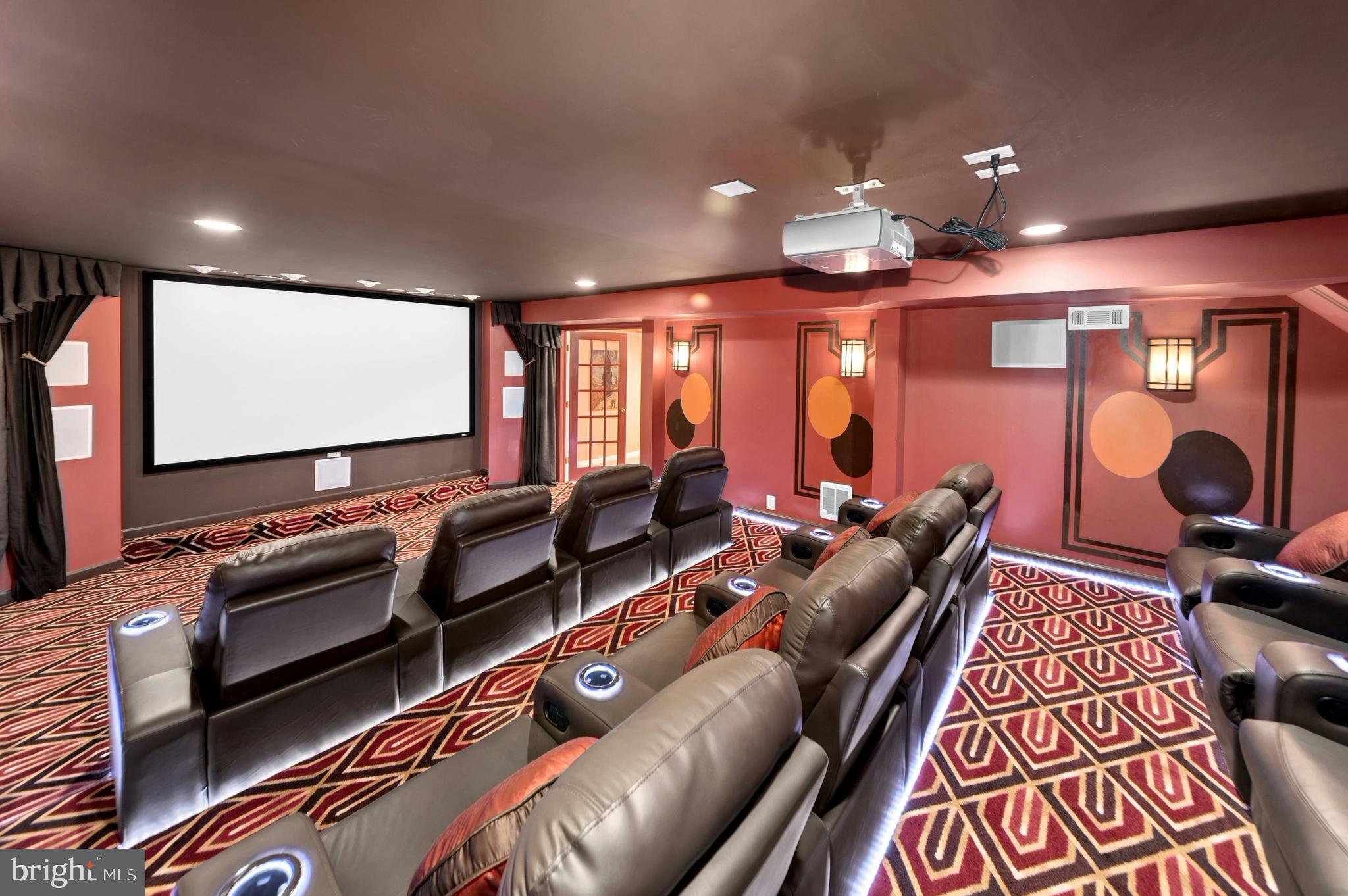 WOODSIDE ESTATES - Residential