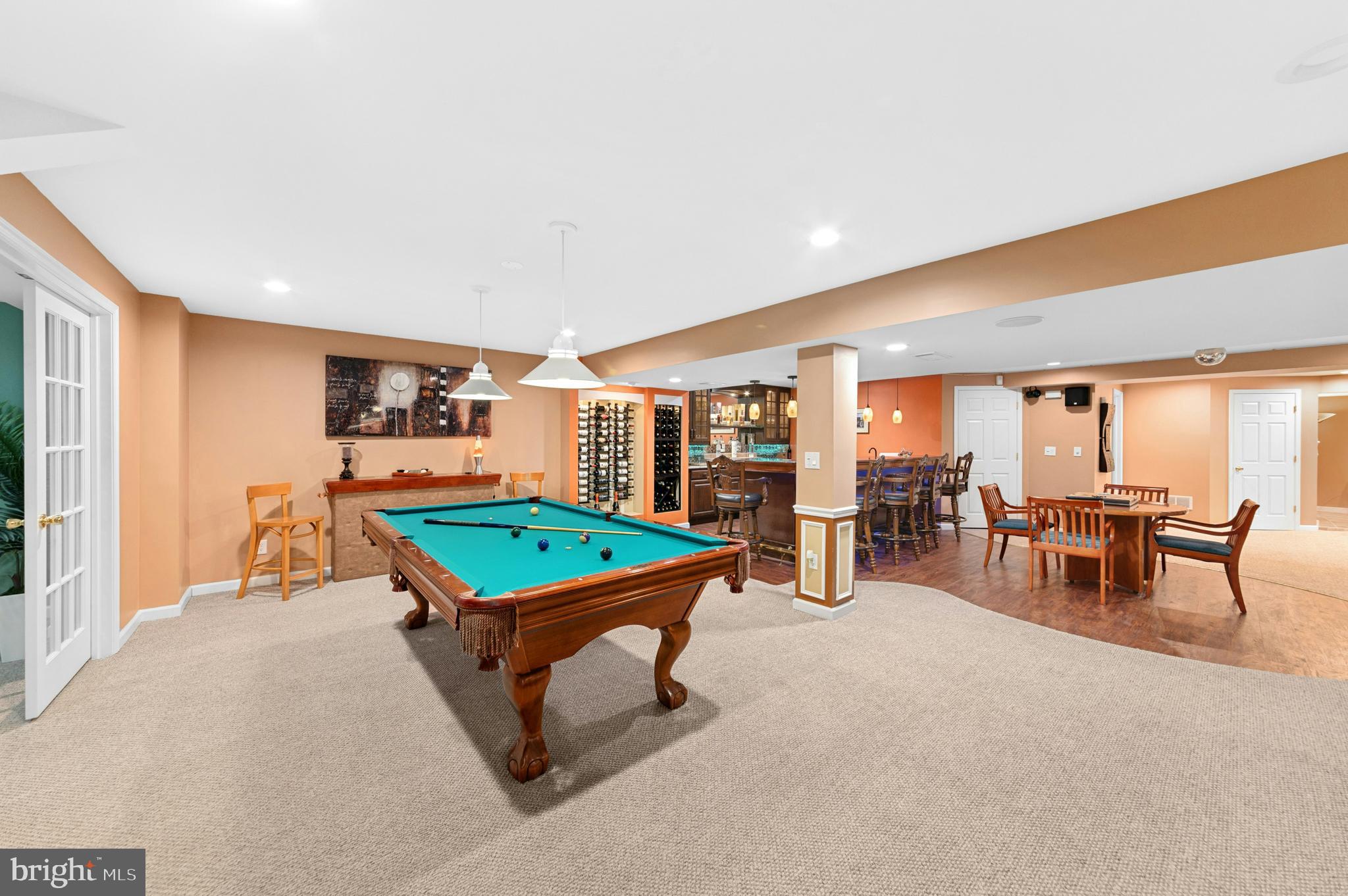 WOODSIDE ESTATES - Residential