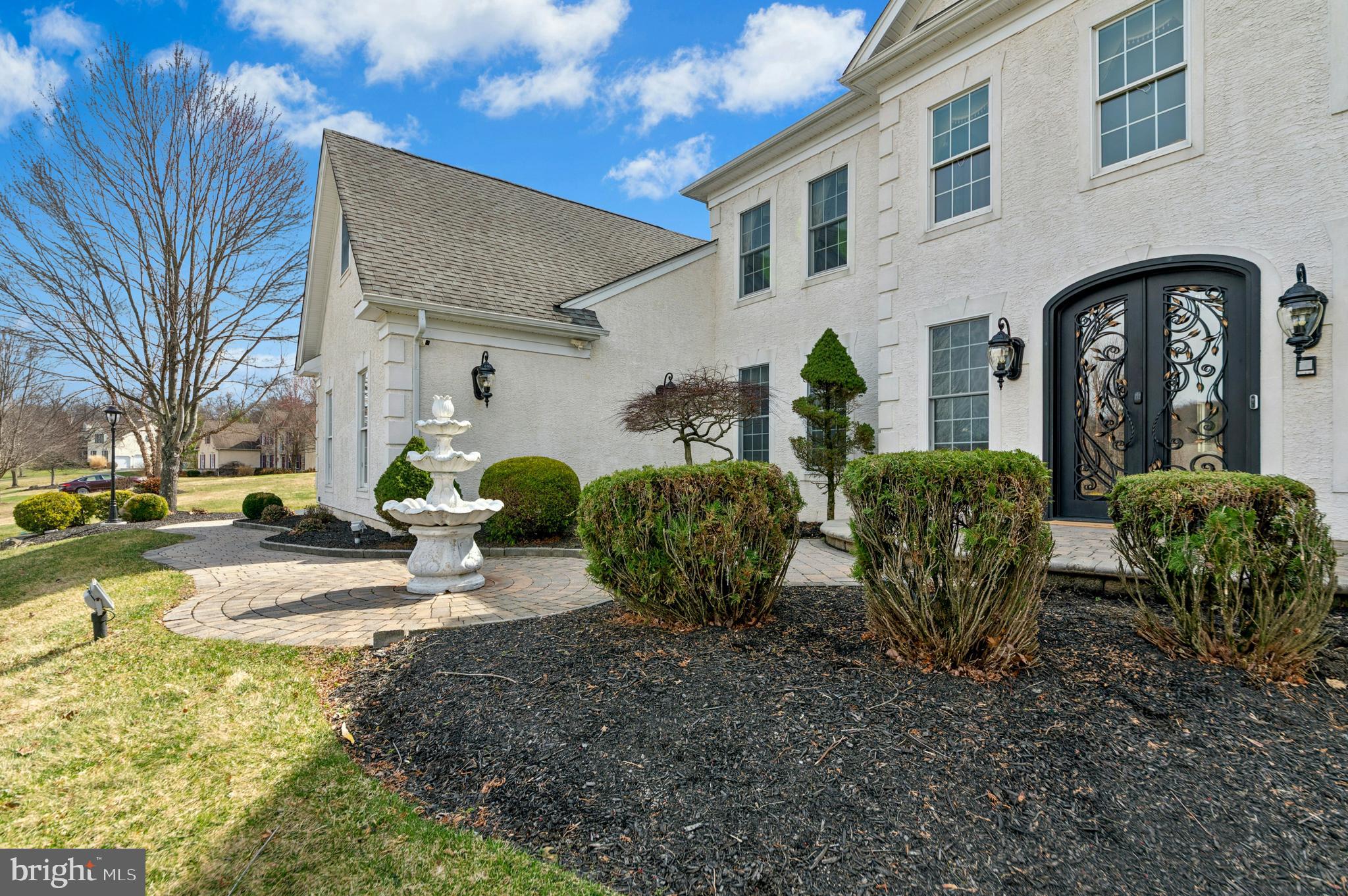 WOODSIDE ESTATES - Residential