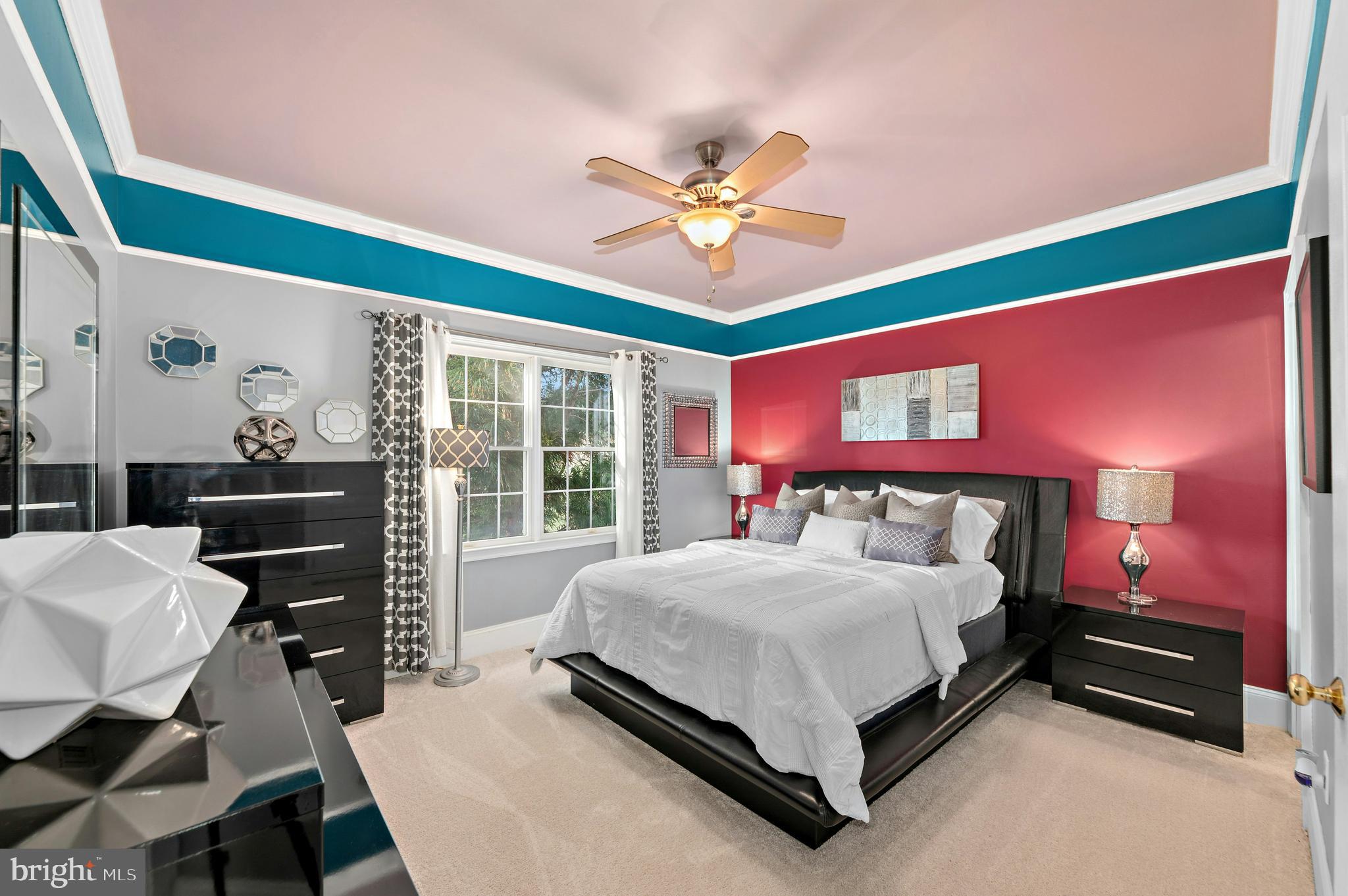 WOODSIDE ESTATES - Residential