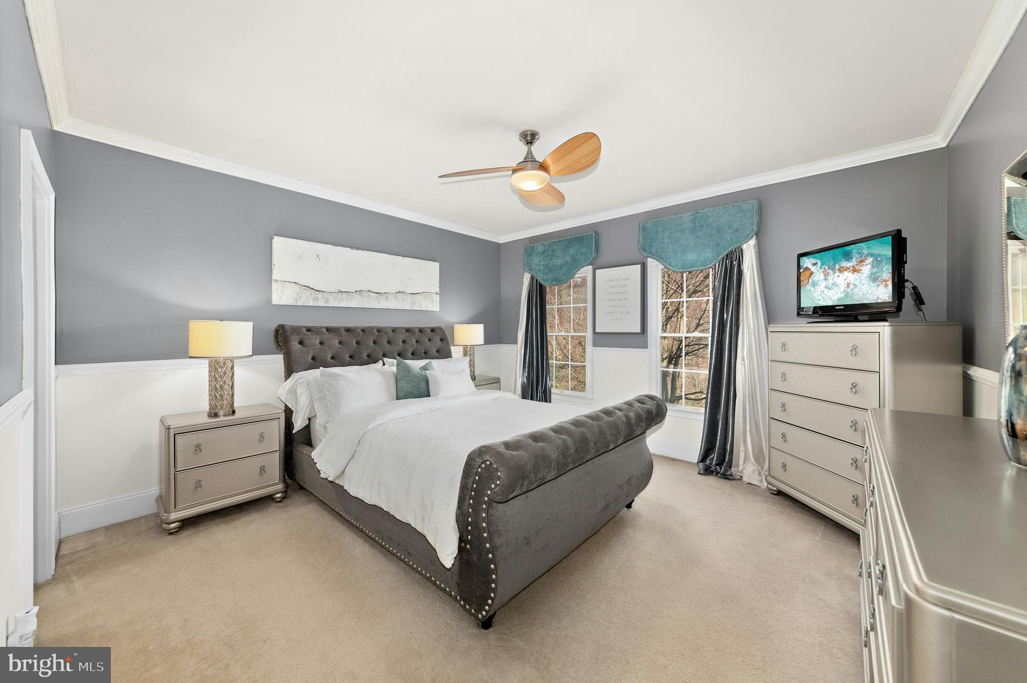 WOODSIDE ESTATES - Residential