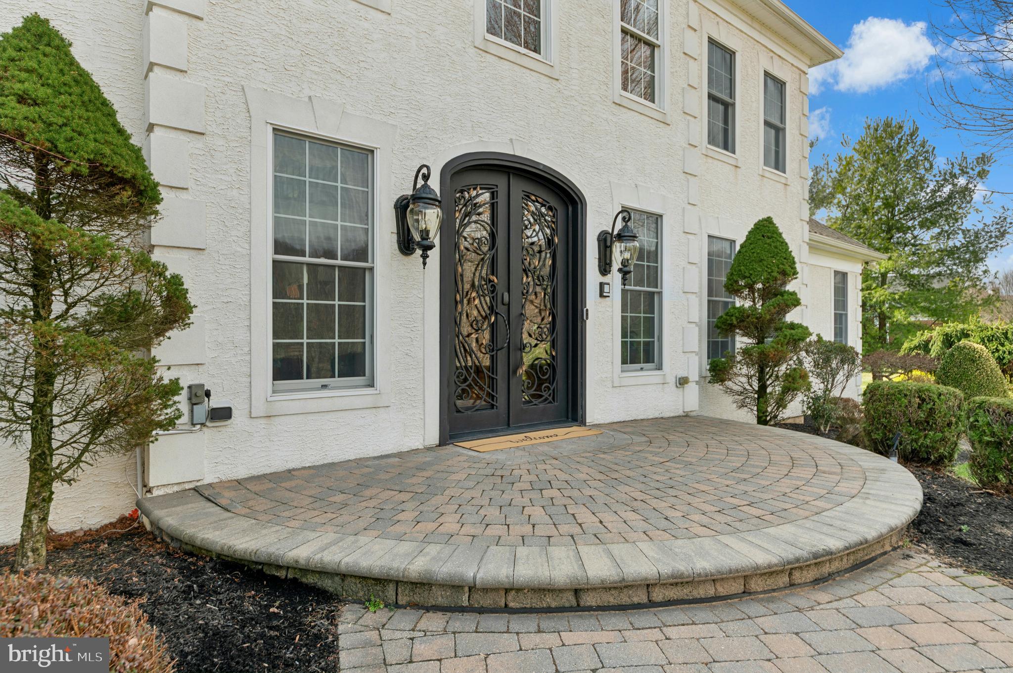 WOODSIDE ESTATES - Residential