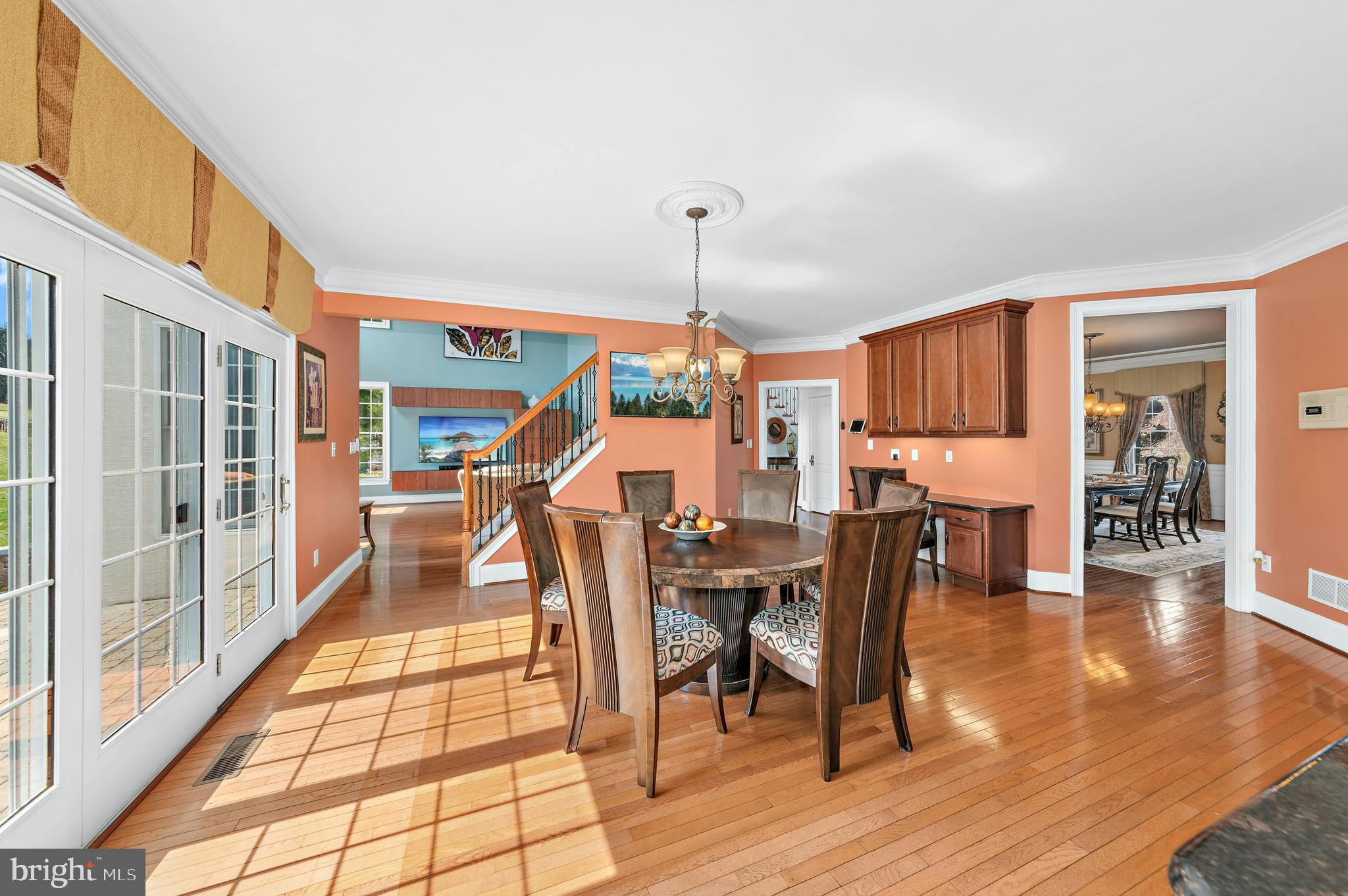 WOODSIDE ESTATES - Residential