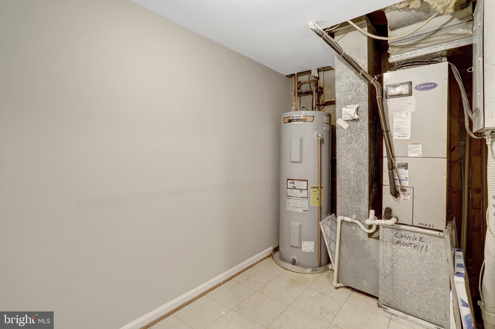 TERRACE TOWNHOUSES OF ANNANDALE - Residential