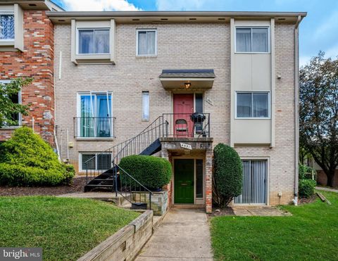 4551 LOGSDON DRIVE ANNANDALE VA 22003