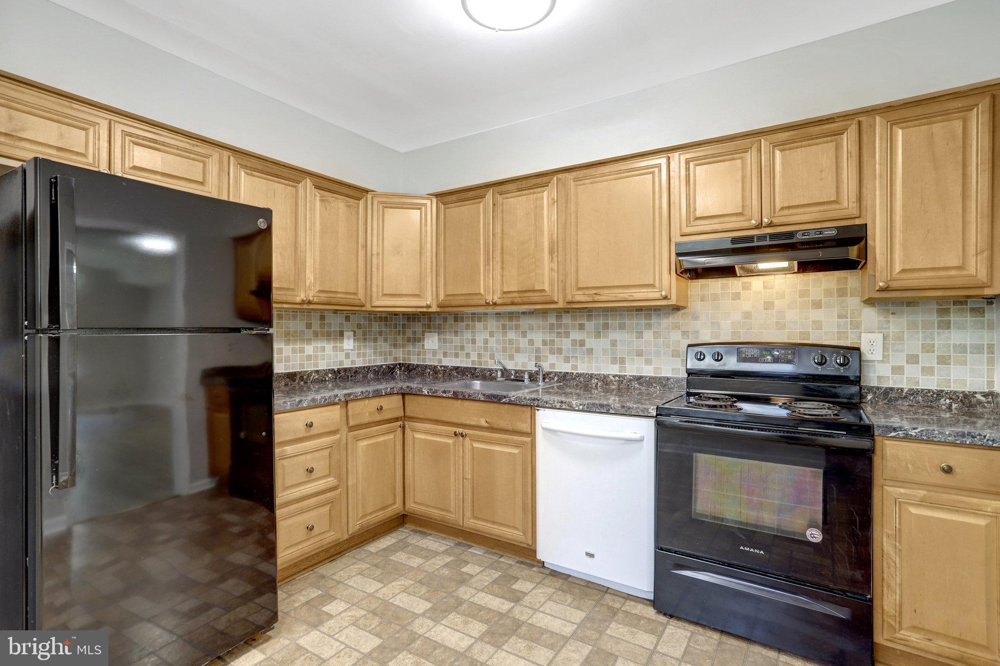 TERRACE TOWNHOUSES OF ANNANDALE - Residential