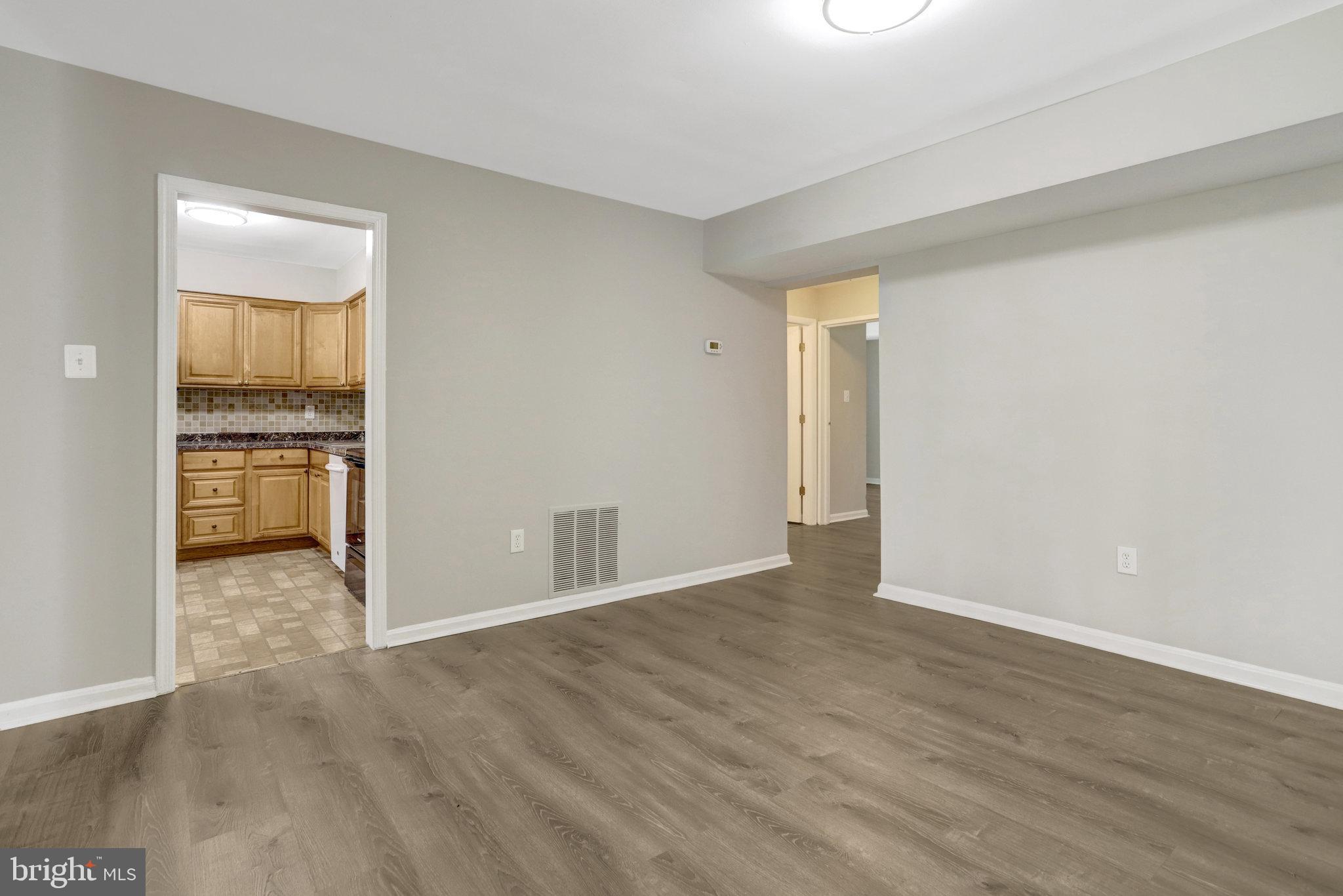 TERRACE TOWNHOUSES OF ANNANDALE - Residential