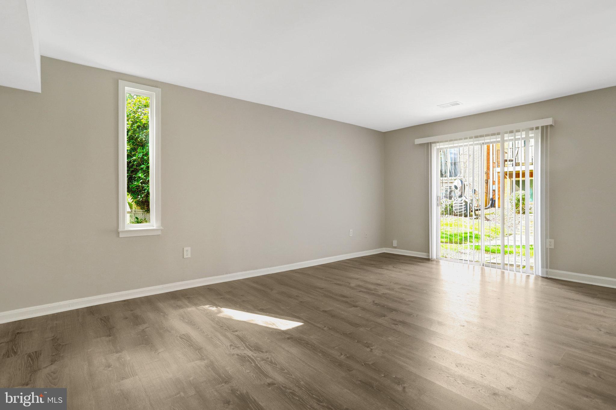 TERRACE TOWNHOUSES OF ANNANDALE - Residential