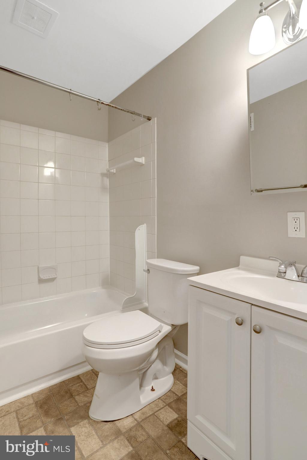 TERRACE TOWNHOUSES OF ANNANDALE - Residential