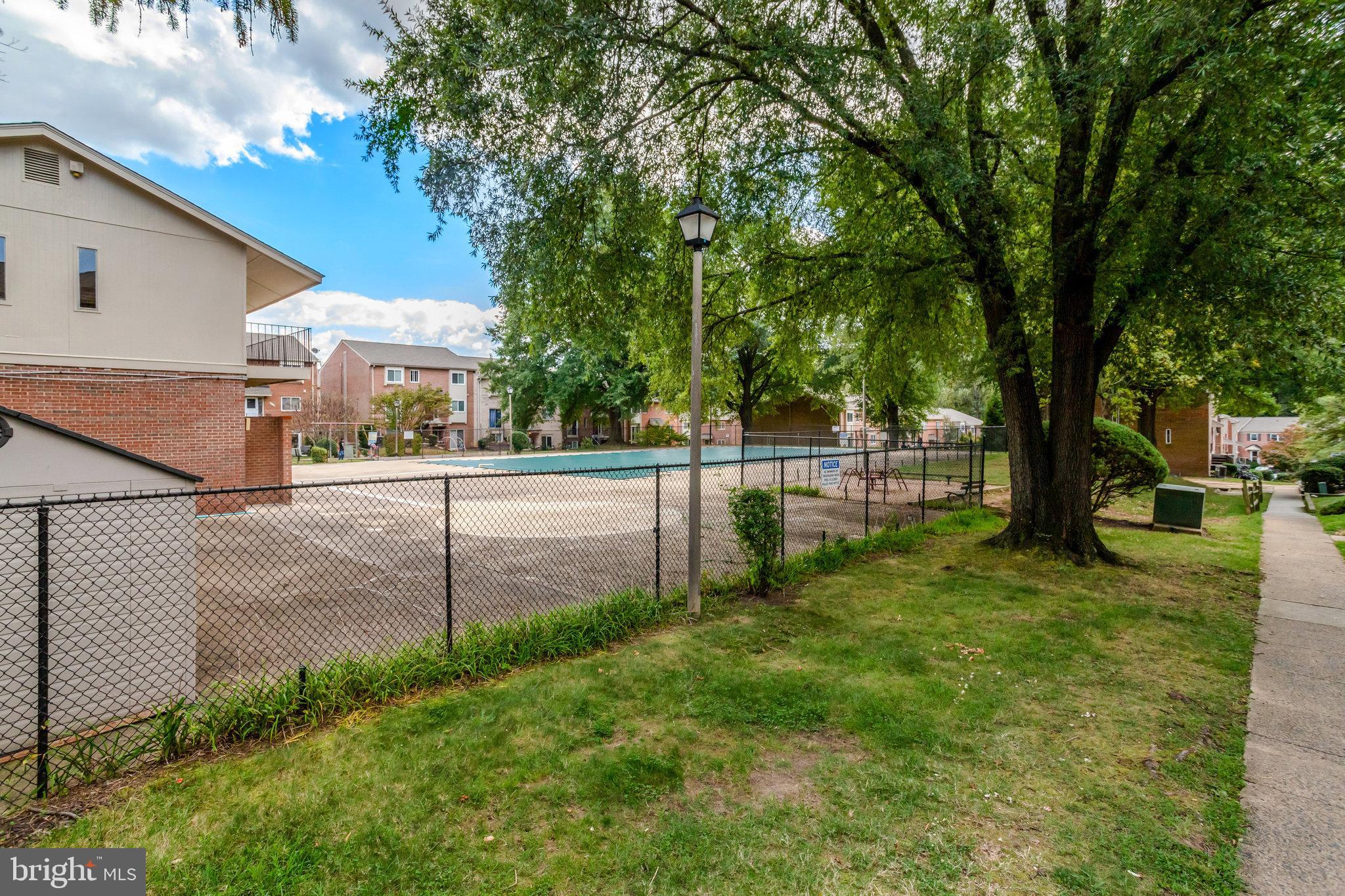 TERRACE TOWNHOUSES OF ANNANDALE - Residential