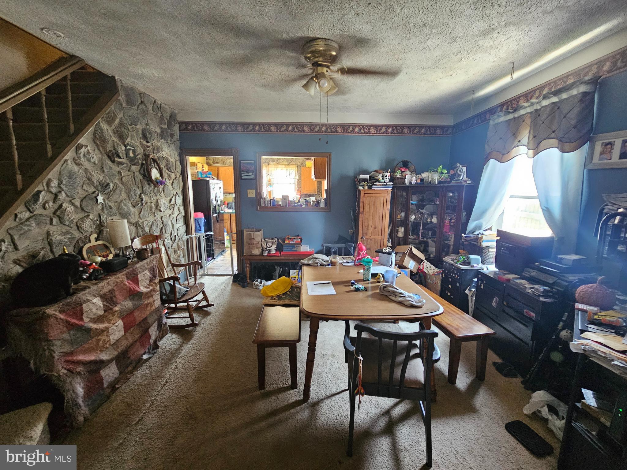 342 E CENTER ST