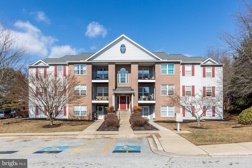 This stylish condo, with its soft neutral tones, is sure to appeal to today’s buyers. Freshly painted in January 2025—including the walls, interior doors, and professionally painted trim—this home offers a modern and inviting feel. The newly installed luxury vinyl tile (2025) compliments any décor, making it easy to personalize.
The updated kitchen features brand-new appliances (2025) and flows seamlessly into the living and breakfast areas. With two bedrooms and one and a half baths, this condo is completely move-in ready. Plus, enjoy the convenience of a first-floor location with a private entrance and patio—no stairs to worry about!
Additional updates include a brand-new hot water heater (2025) and a newer HVAC system installed in July 2020. Condo fees include your water, sewer, snow removal, trash, exterior maintenance, master insurance policy plan. Convenient parking is just steps from your entrance, with plenty of space for guests as well. Don’t miss the chance to tour this charming and comfortable home!