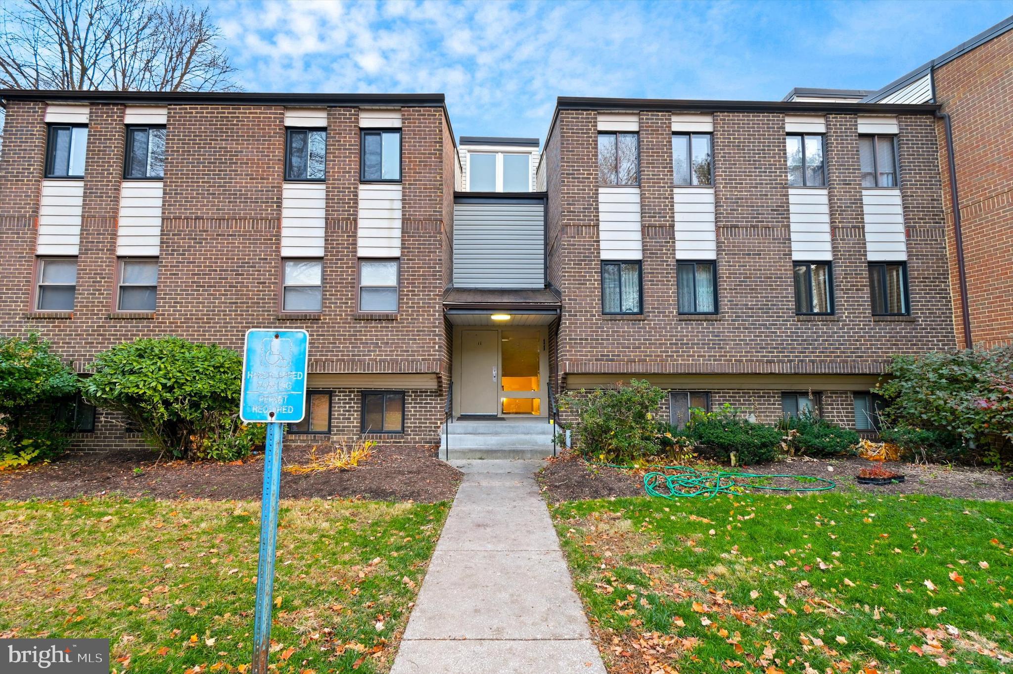 ROCKLAND RUN - Residential