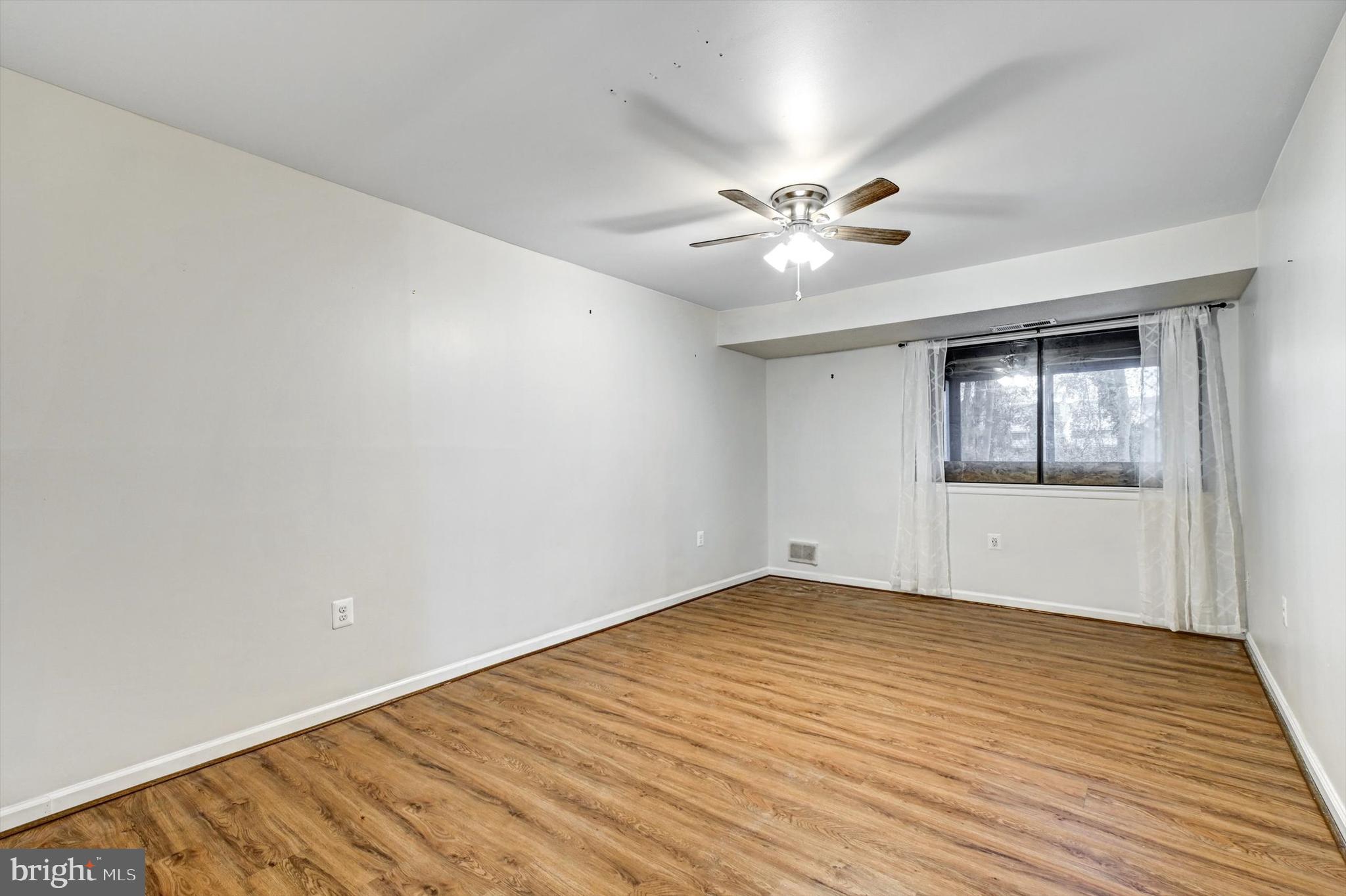 ROCKLAND RUN - Residential