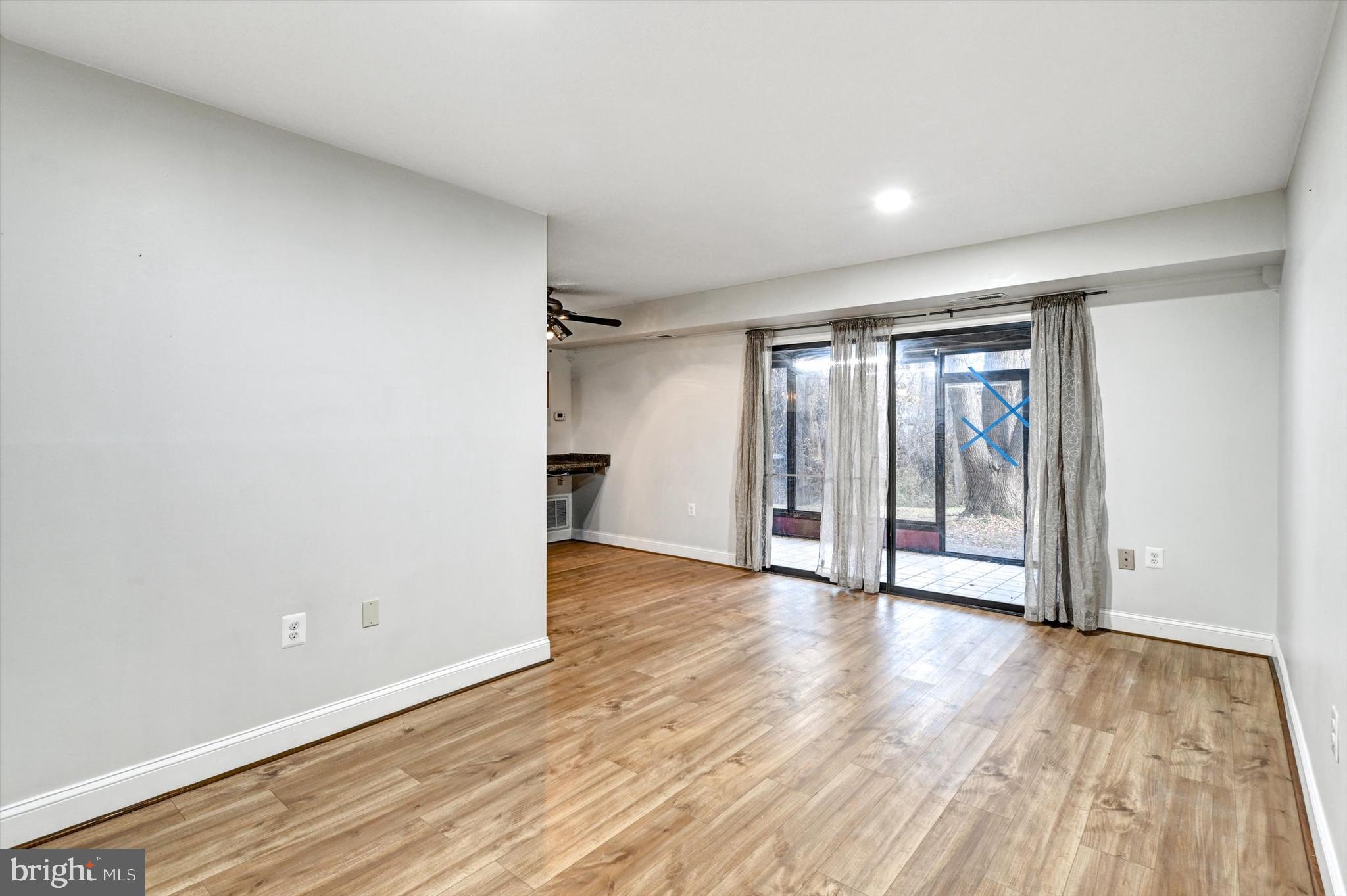 ROCKLAND RUN - Residential