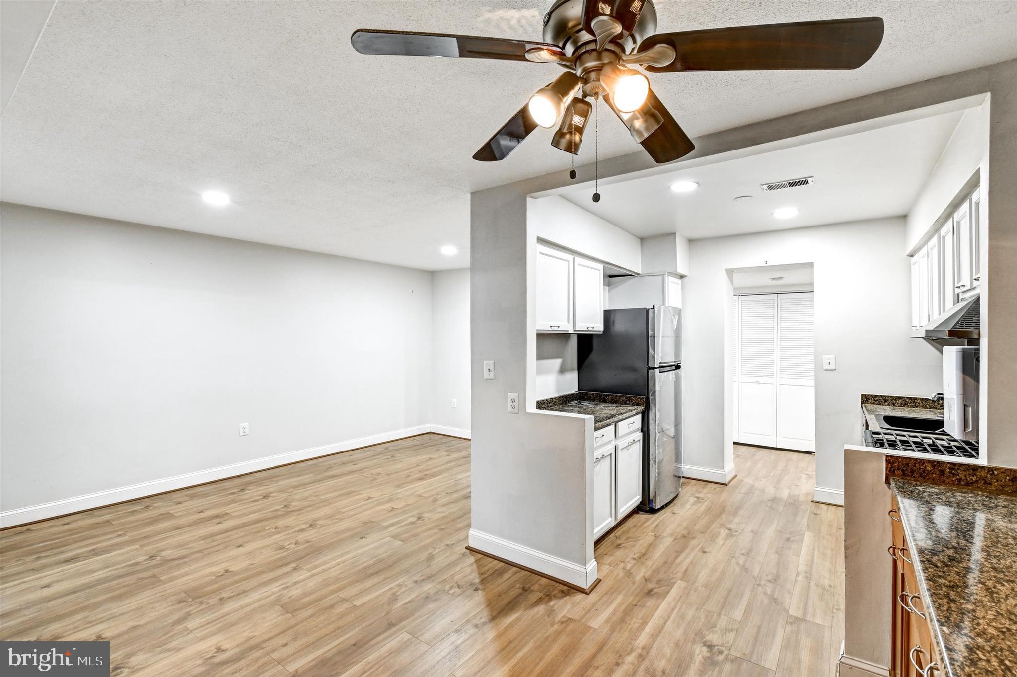 ROCKLAND RUN - Residential