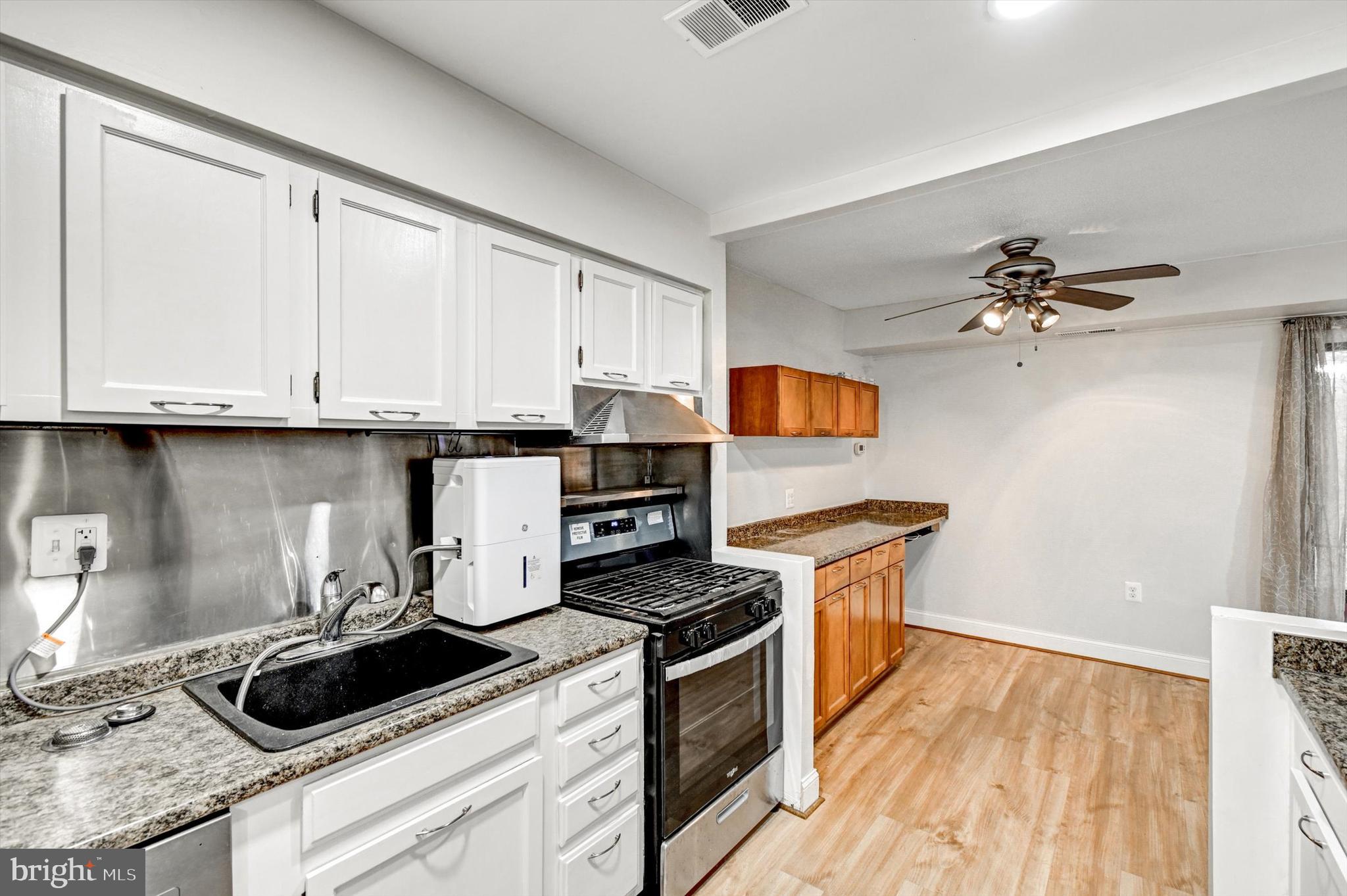 ROCKLAND RUN - Residential