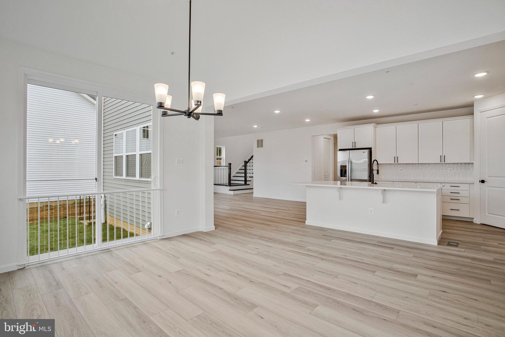 ROBERTS CROSSING - Residential