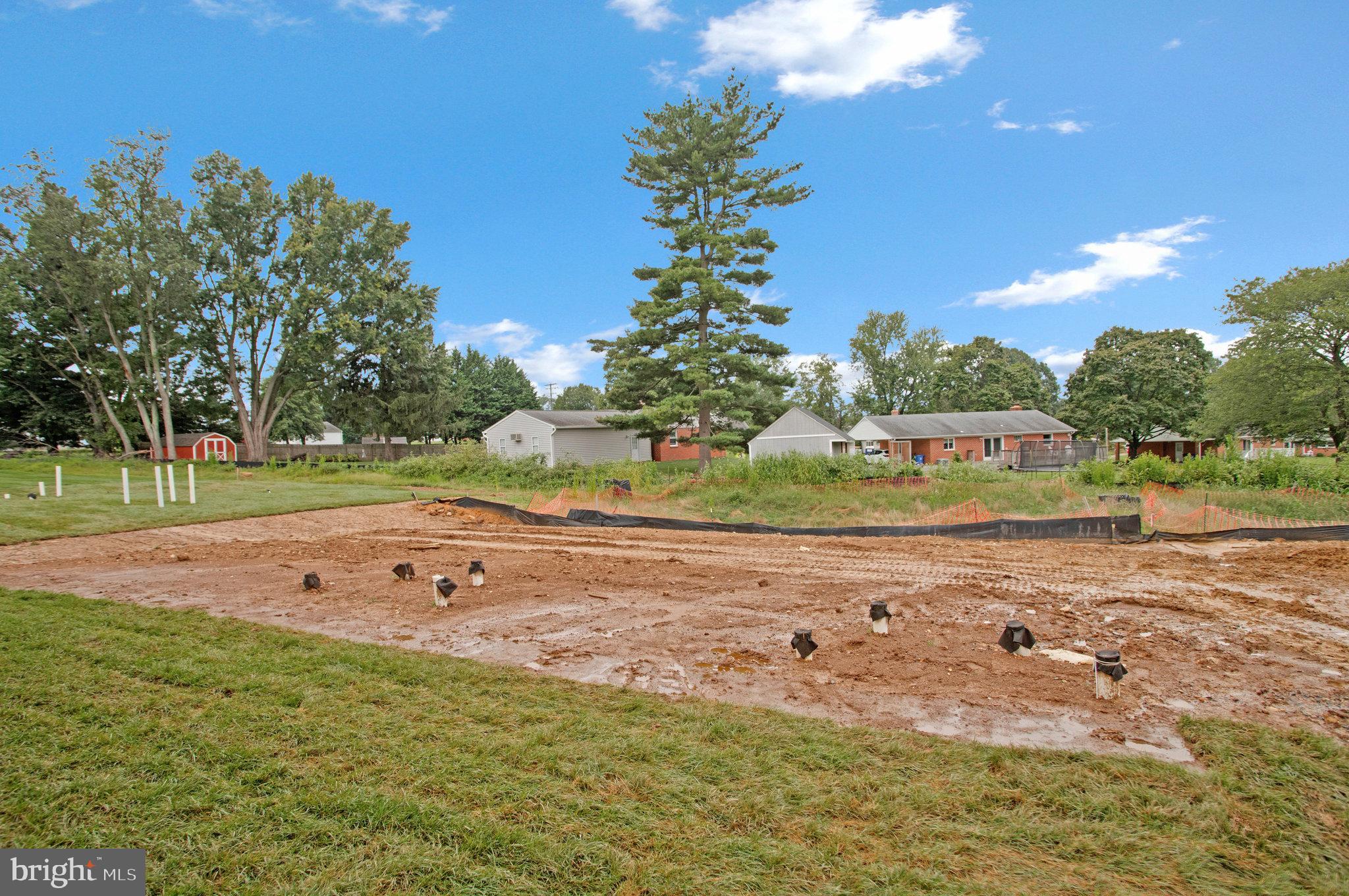 ROBERTS CROSSING - Residential