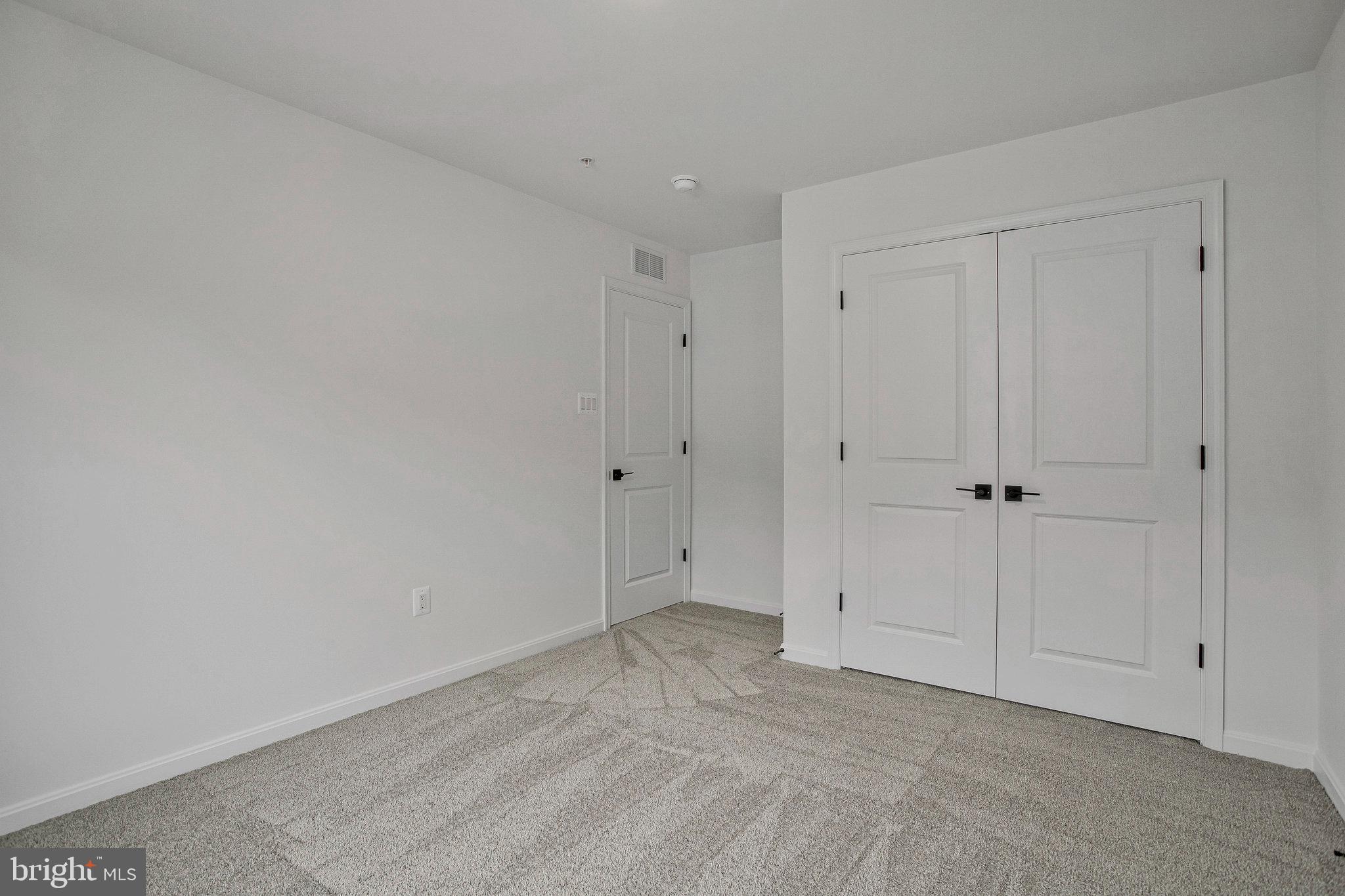 ROBERTS CROSSING - Residential